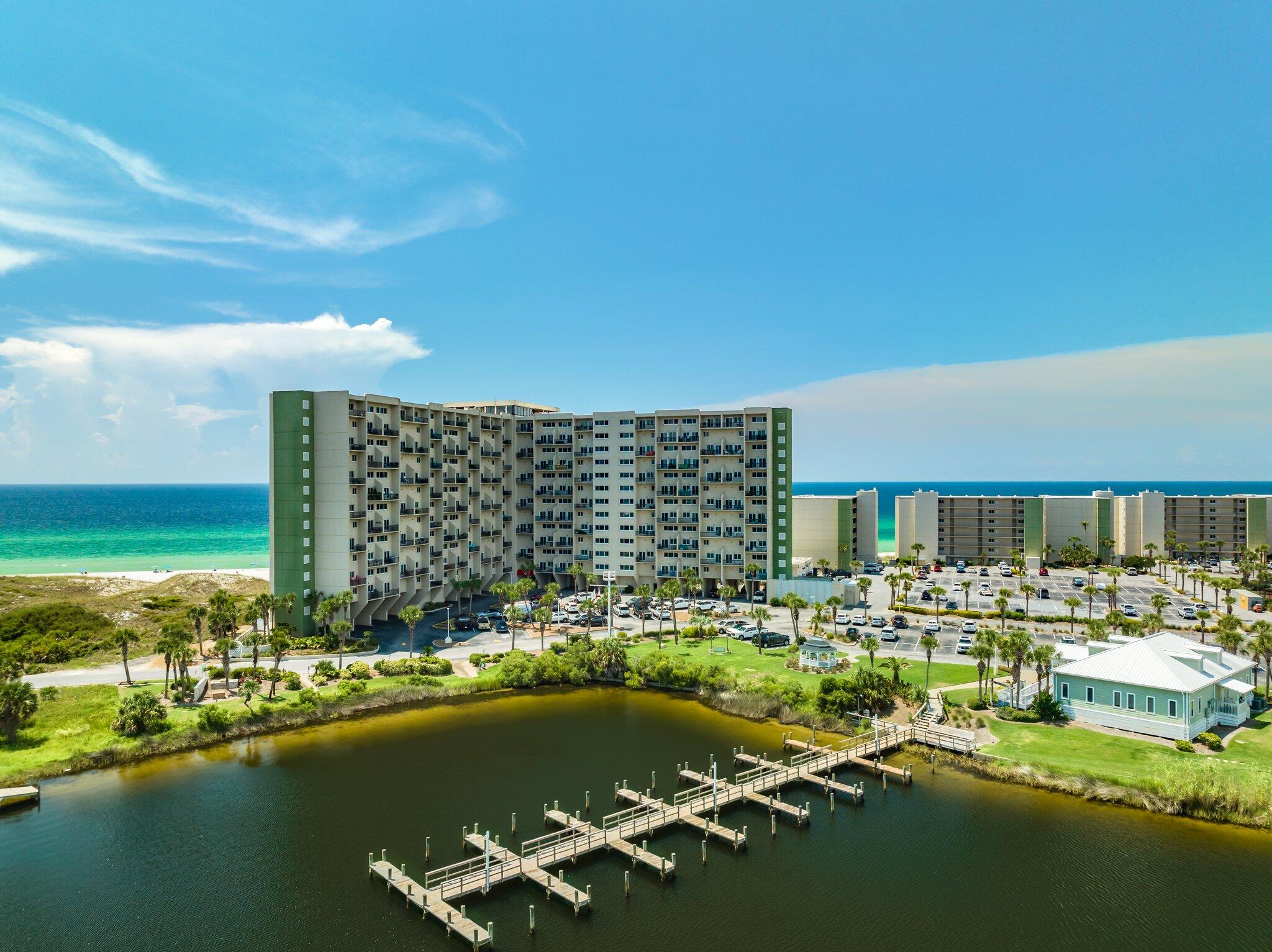 PINNACLE PORT - Residential
