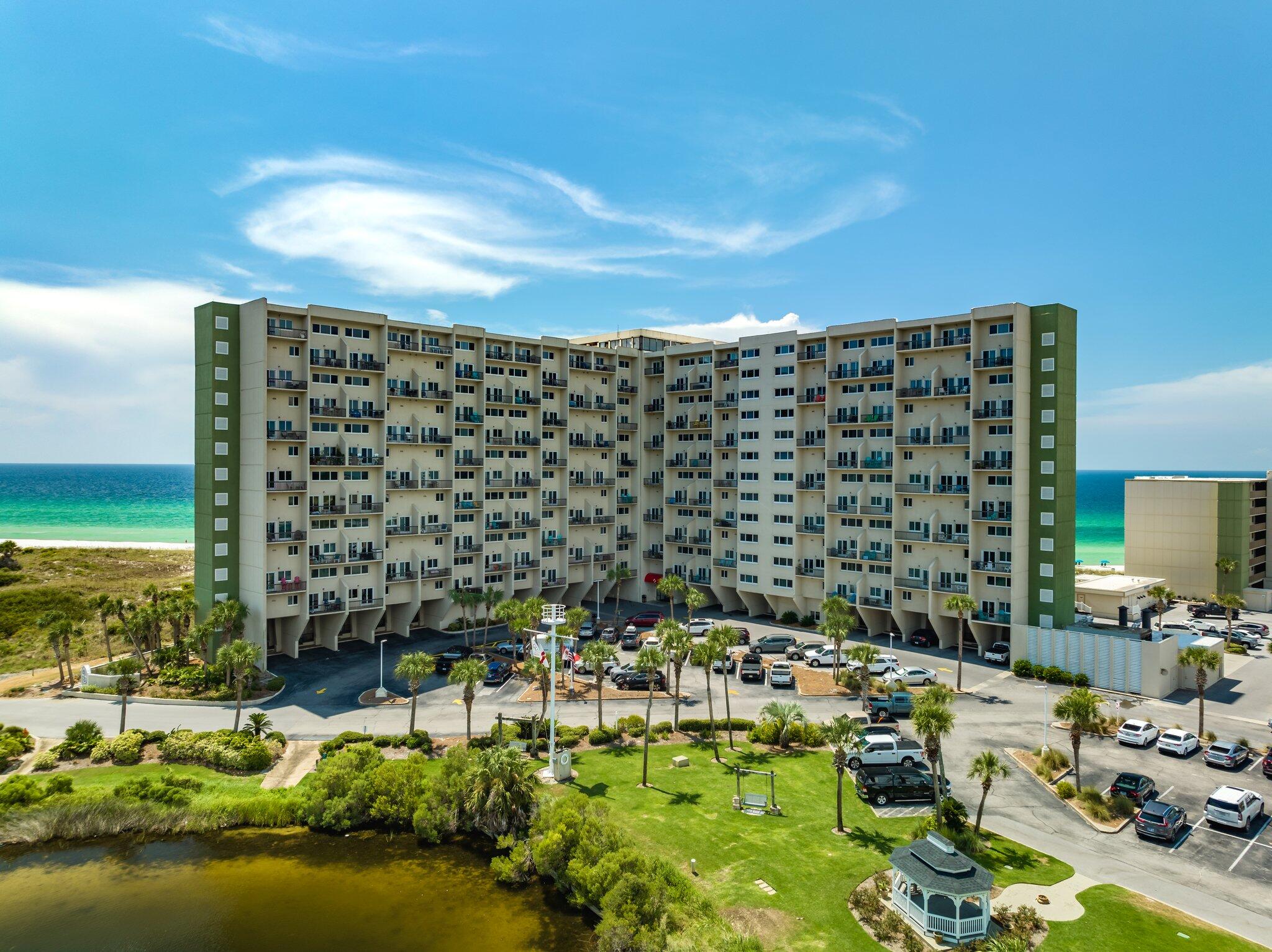 PINNACLE PORT - Residential