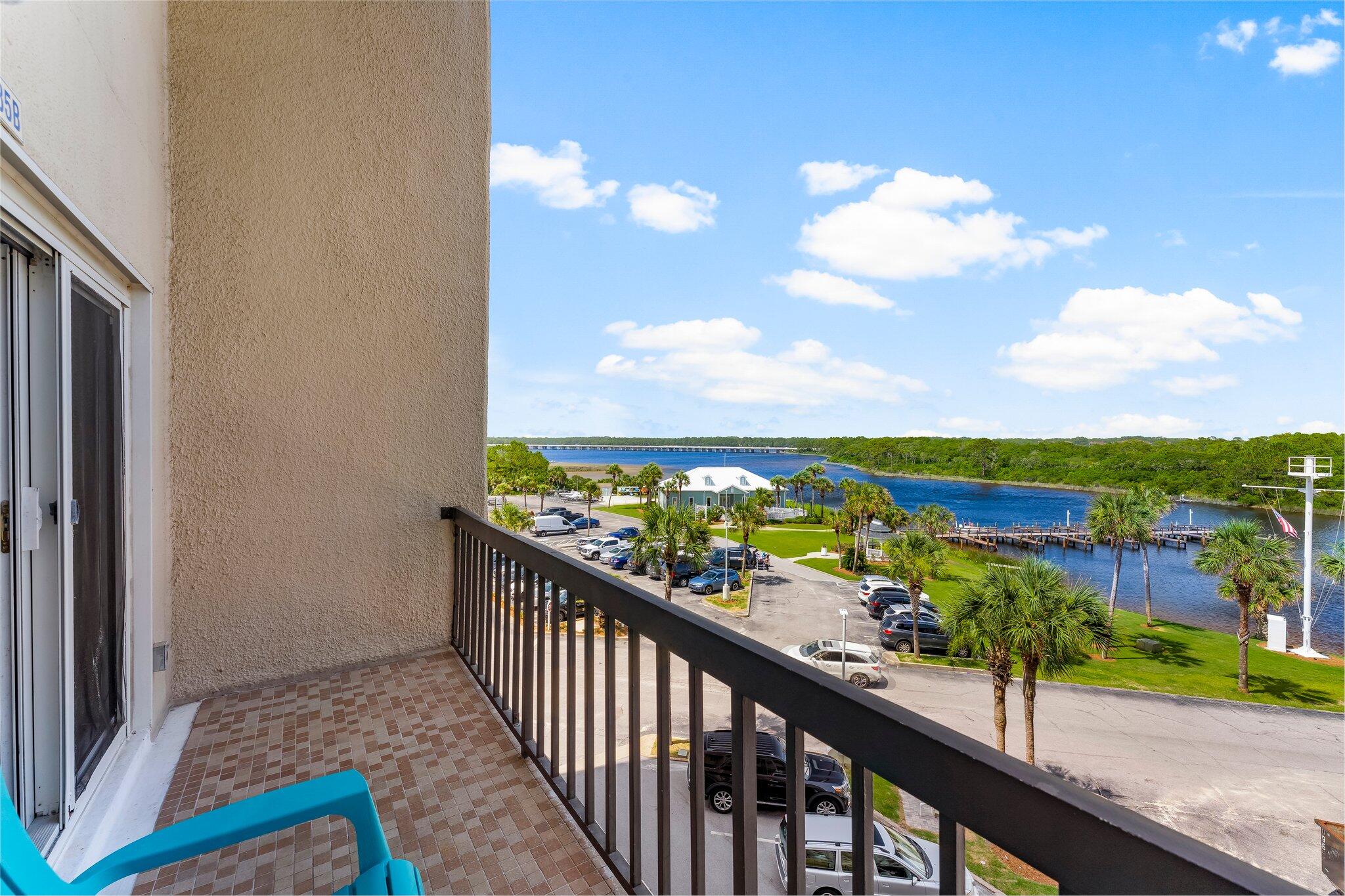 PINNACLE PORT - Residential