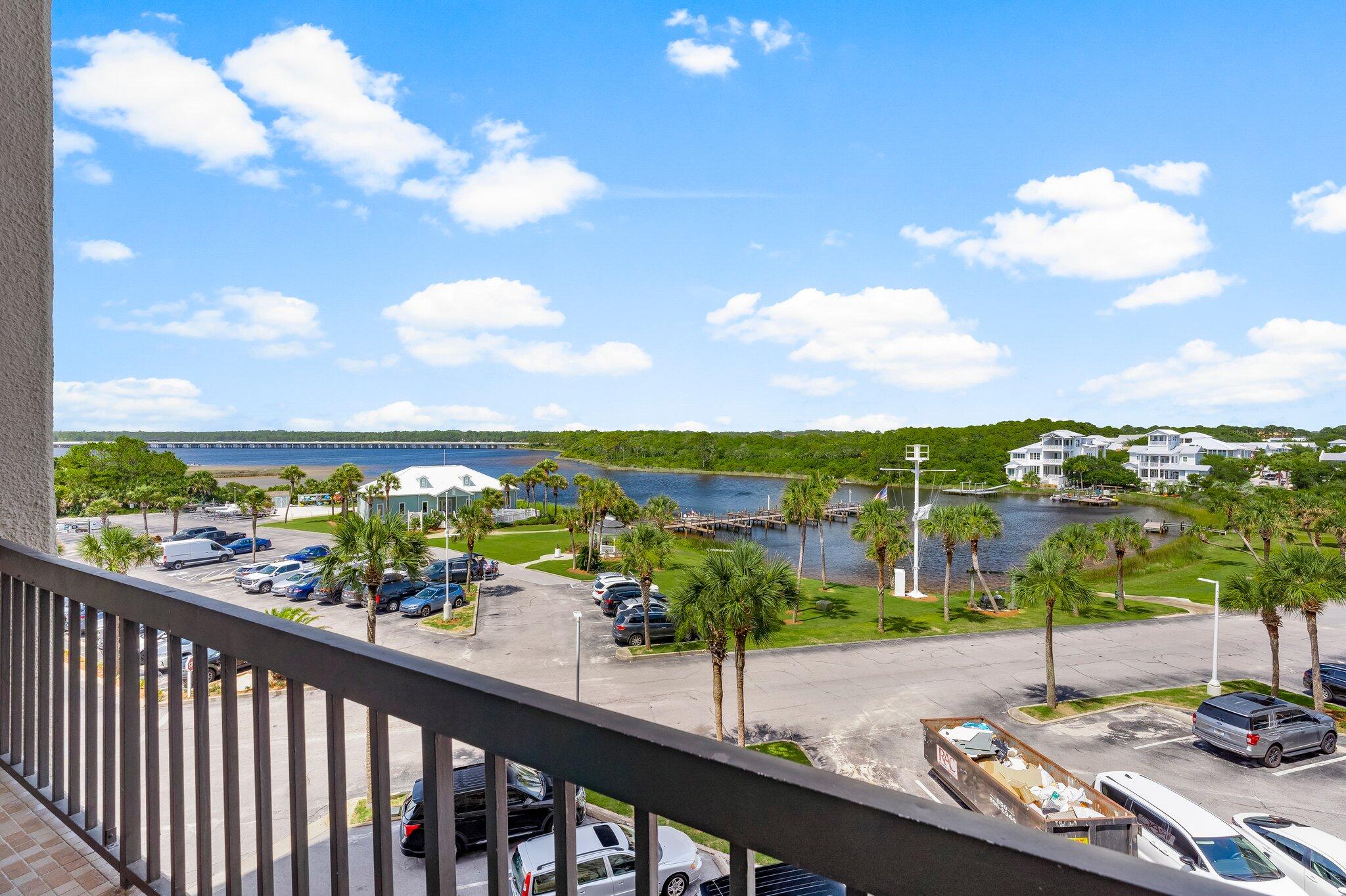 PINNACLE PORT - Residential