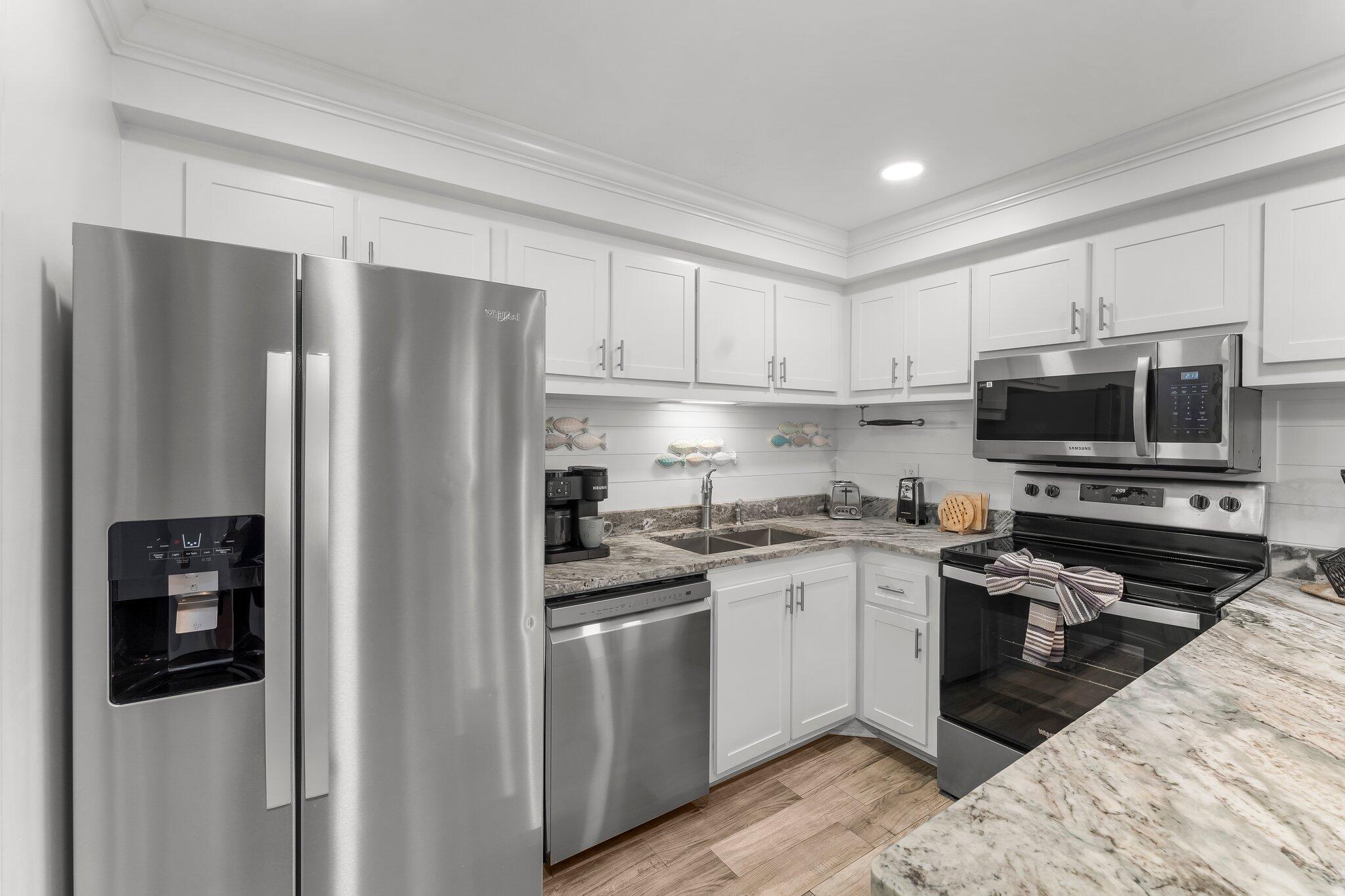 PINNACLE PORT - Residential