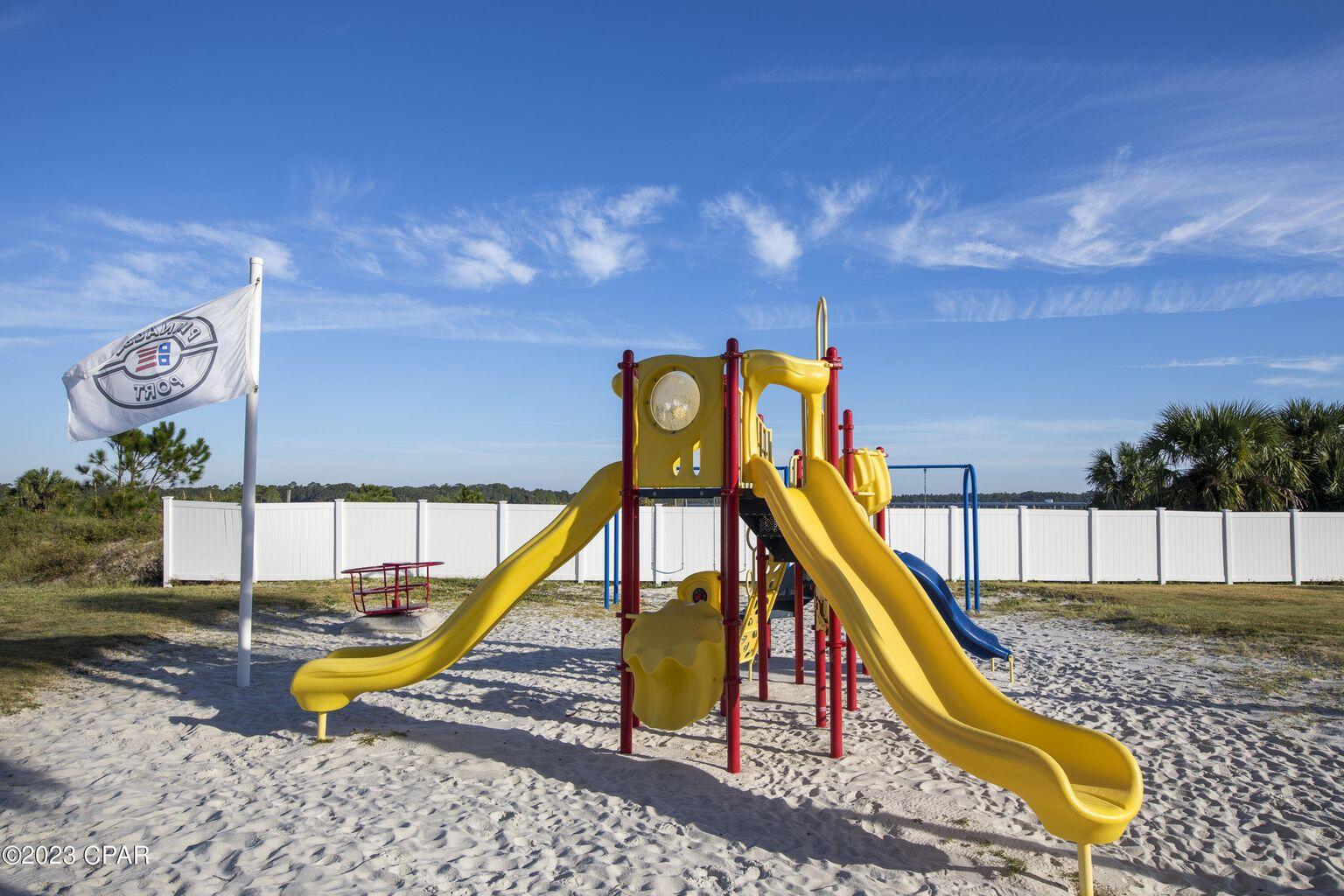PINNACLE PORT - Residential