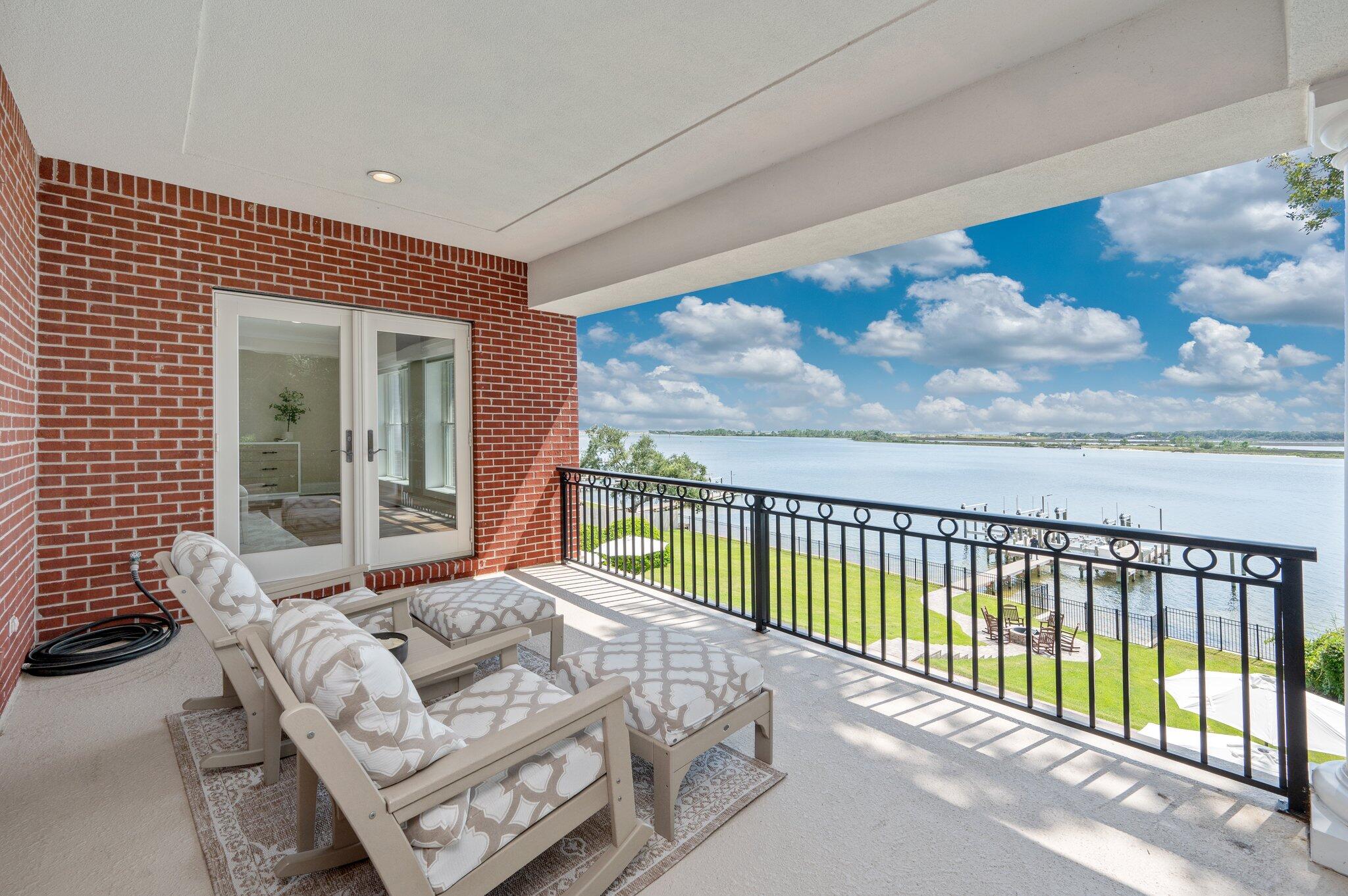 PLANTATION OAKS S/D - Residential