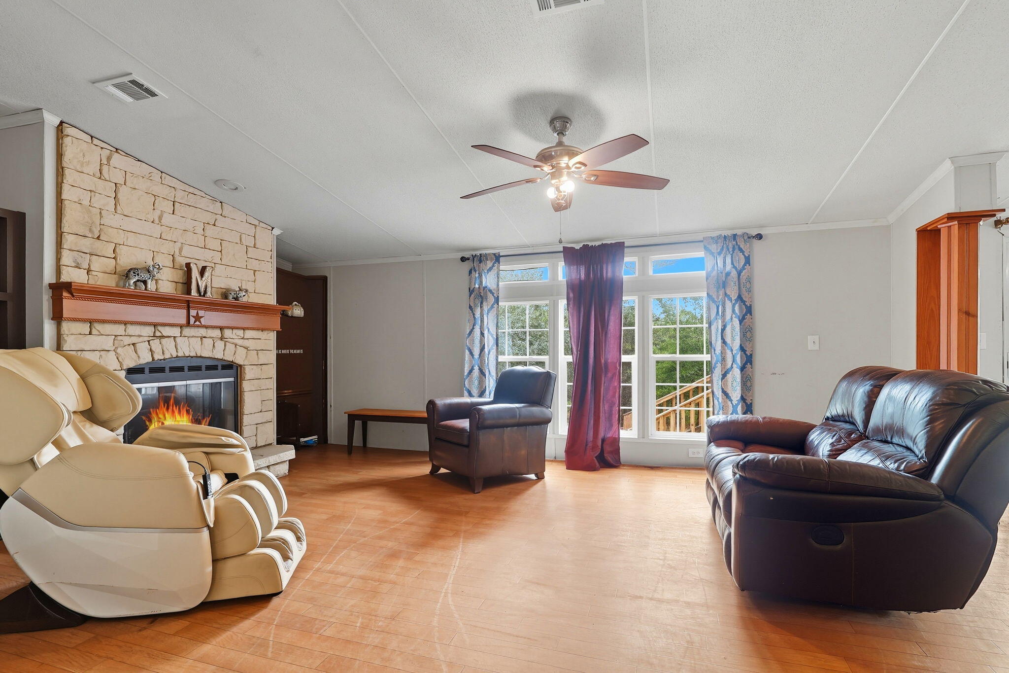 JUNIPER LAKE ESTATES - Residential