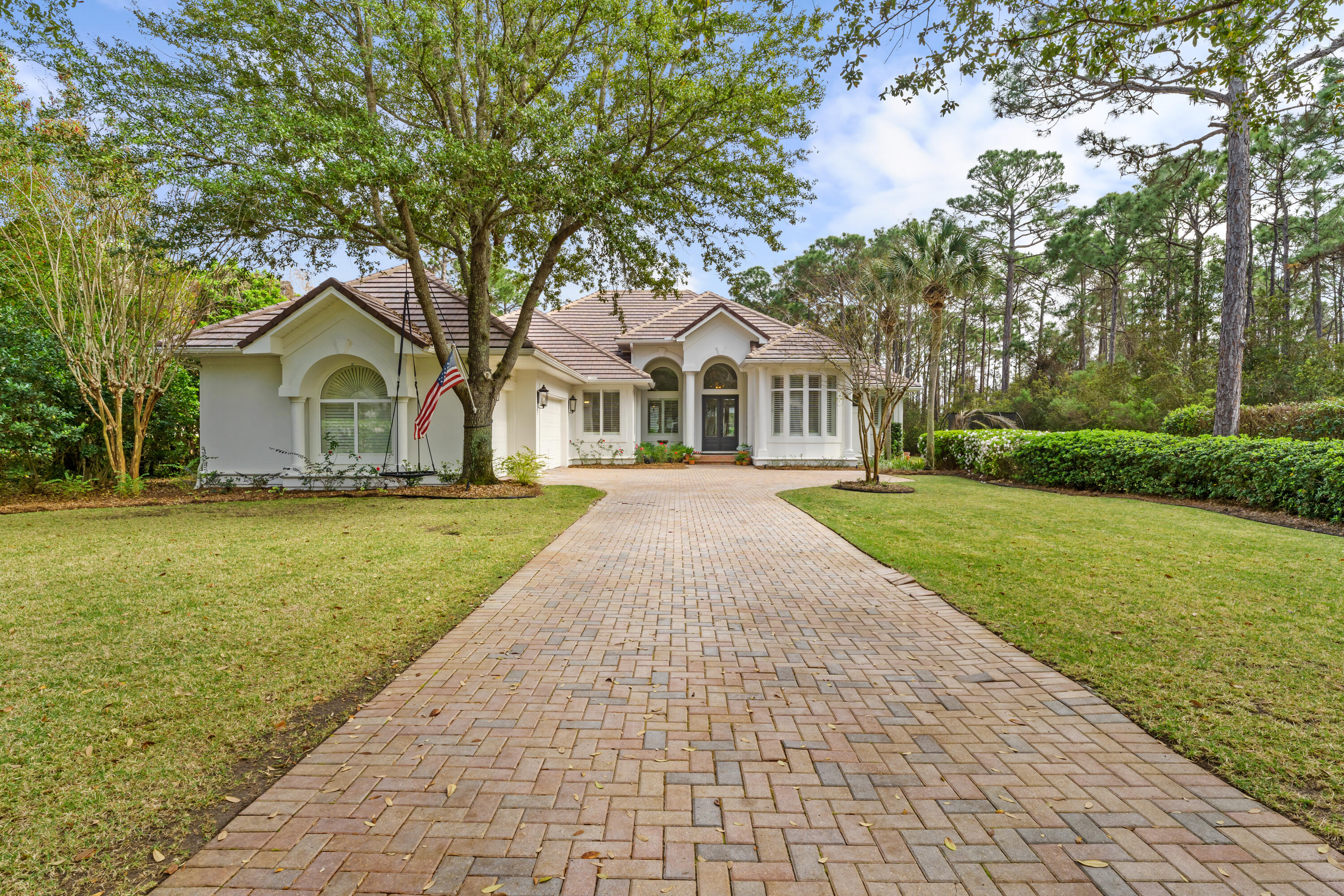 REGATTA BAY - Residential