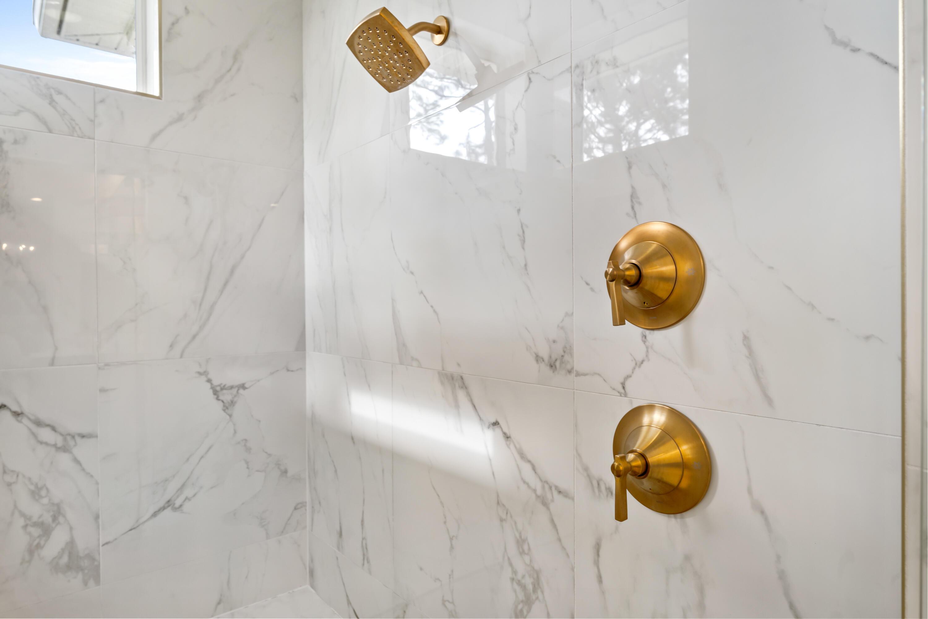 REGATTA BAY - Residential