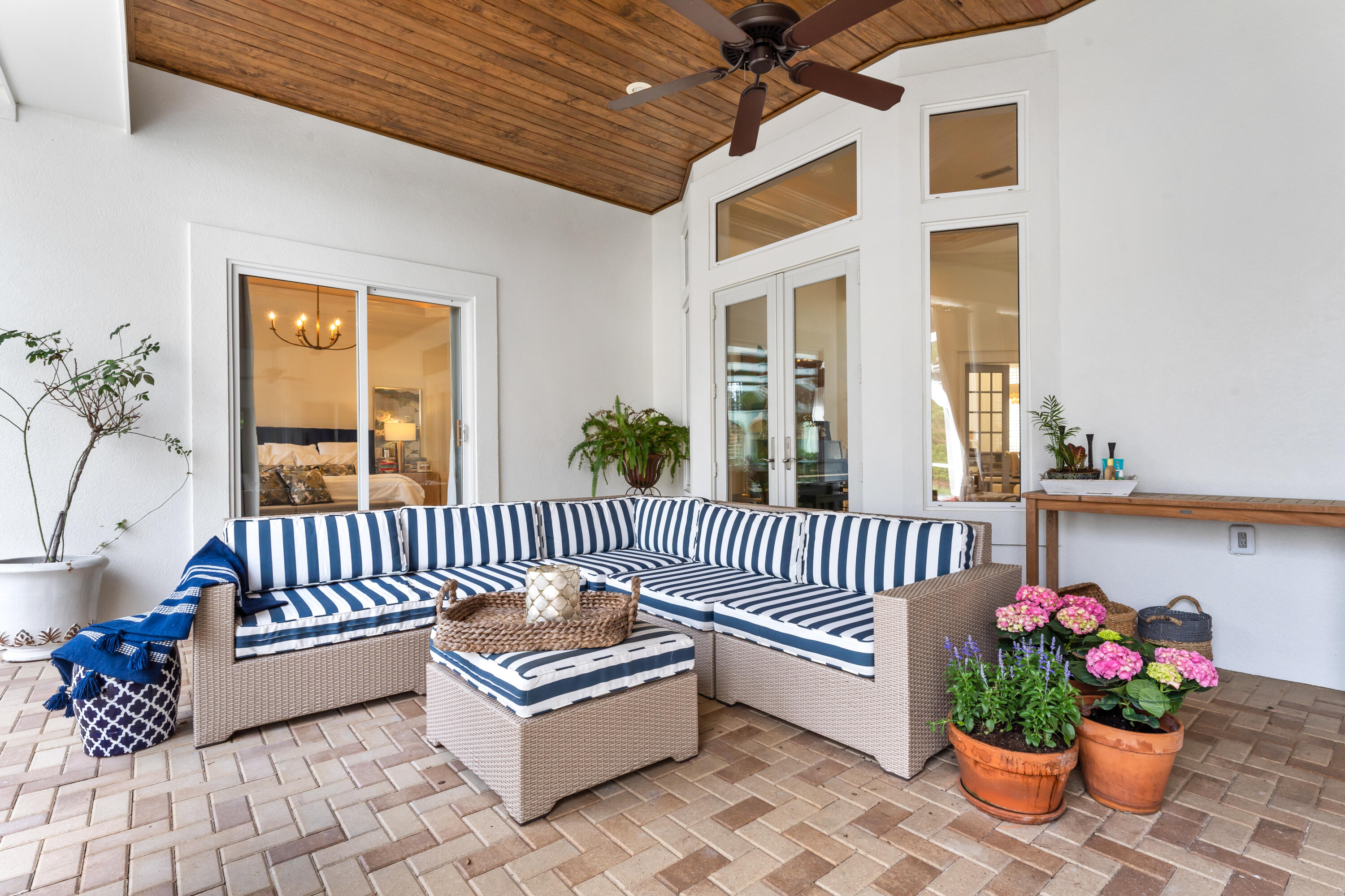 REGATTA BAY - Residential