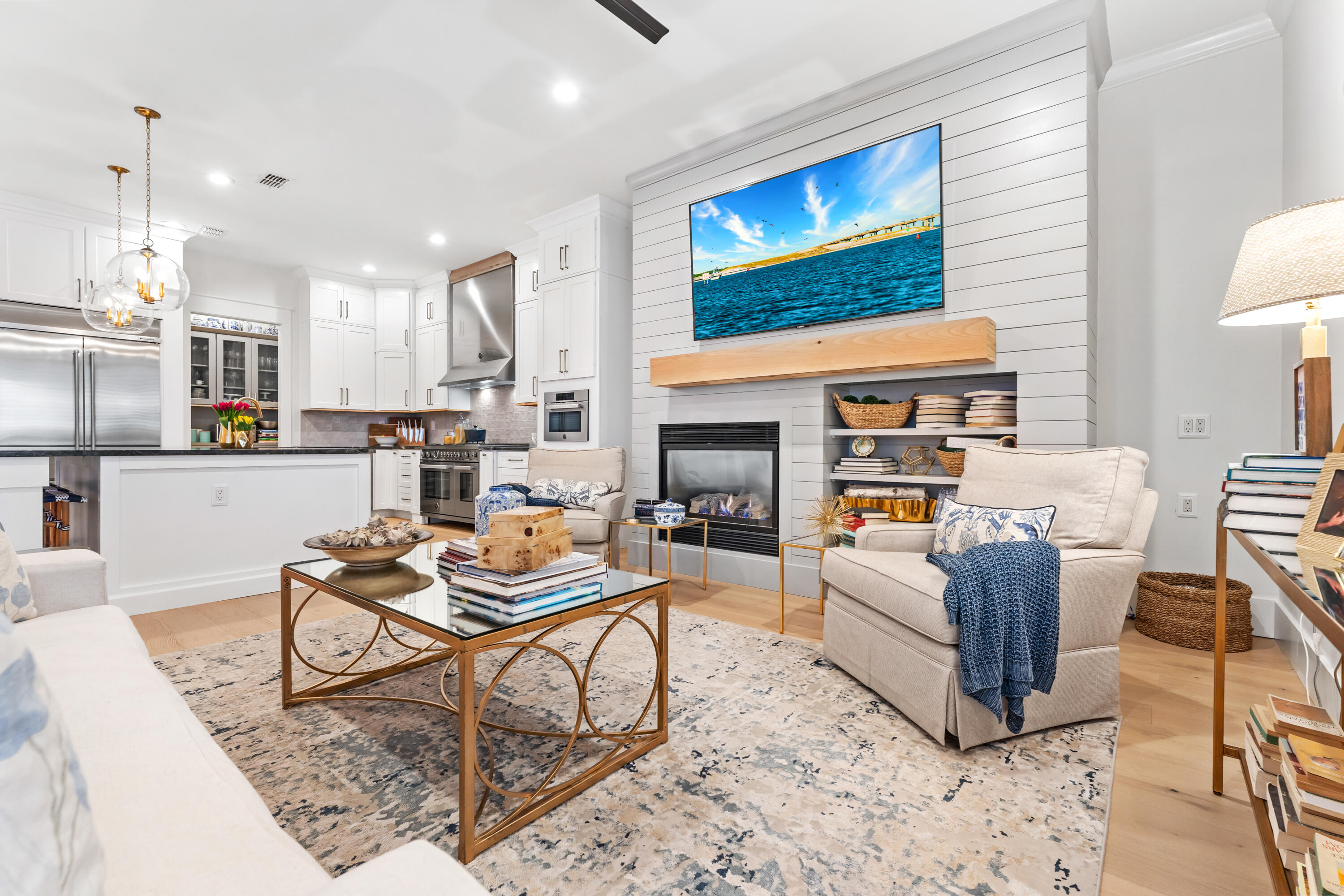 REGATTA BAY - Residential