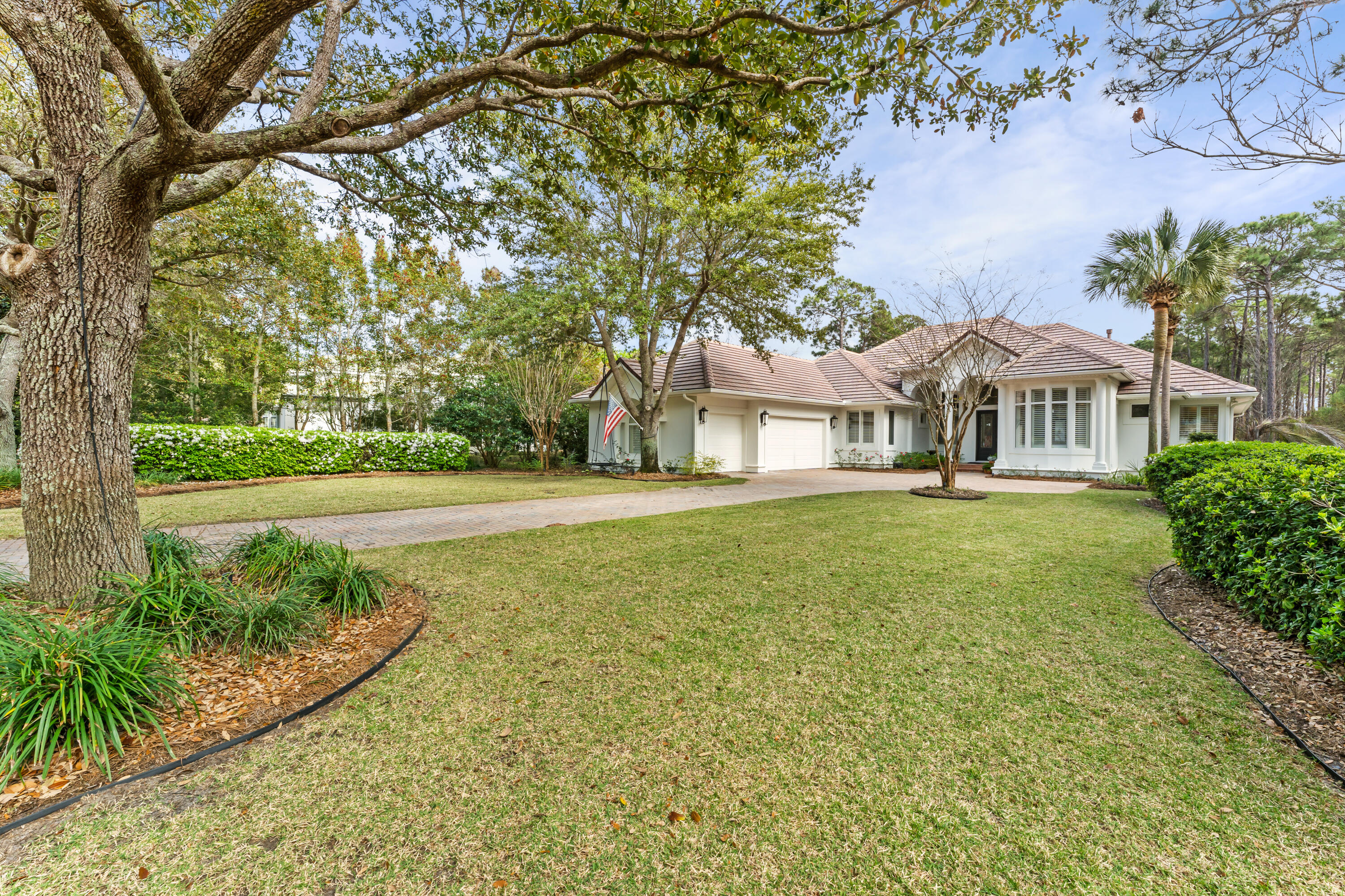 REGATTA BAY - Residential