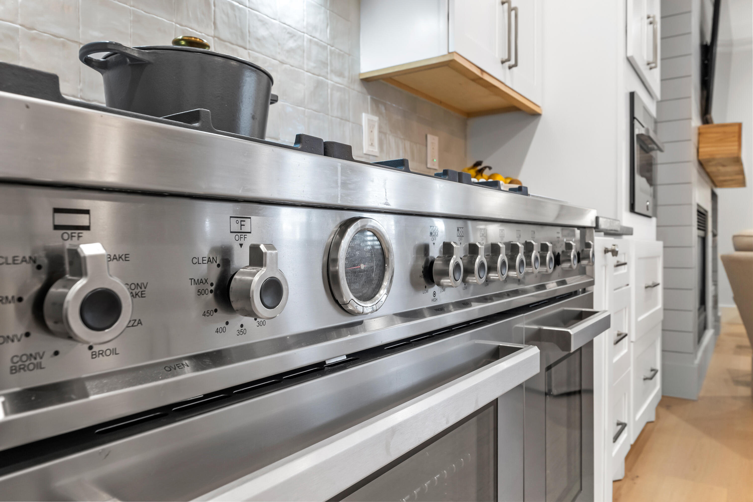 REGATTA BAY - Residential