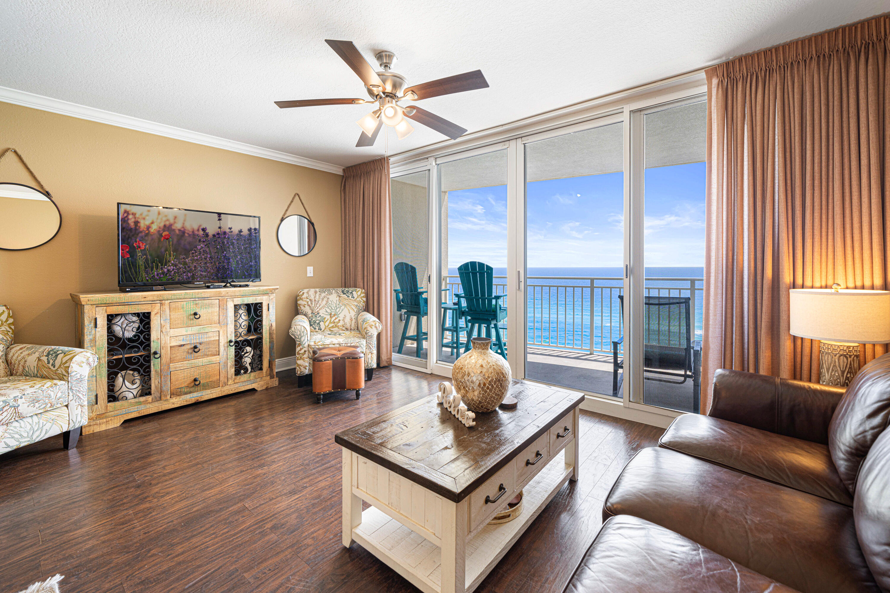 EMERALD BEACH RESORT - Residential