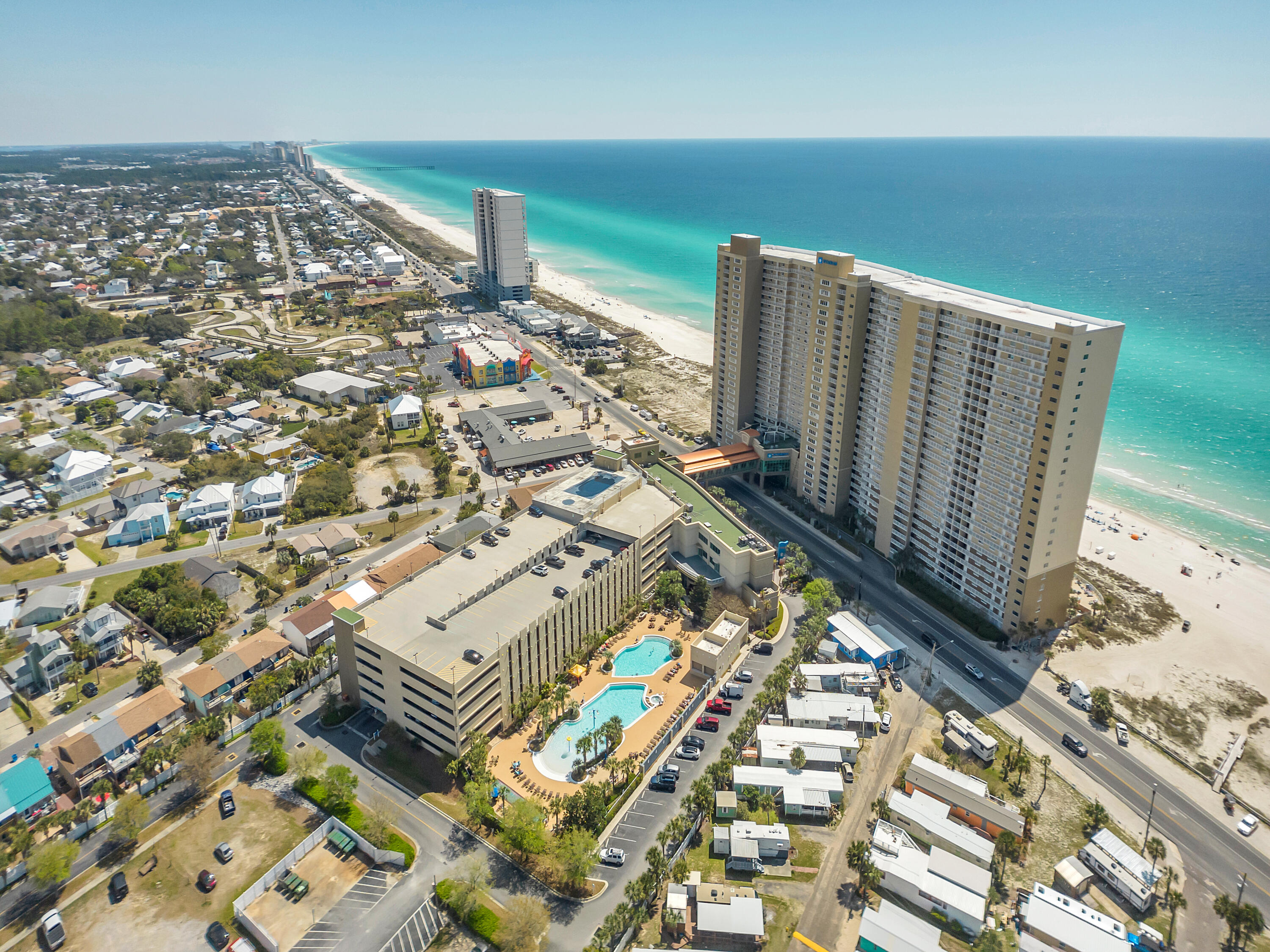 EMERALD BEACH RESORT - Residential