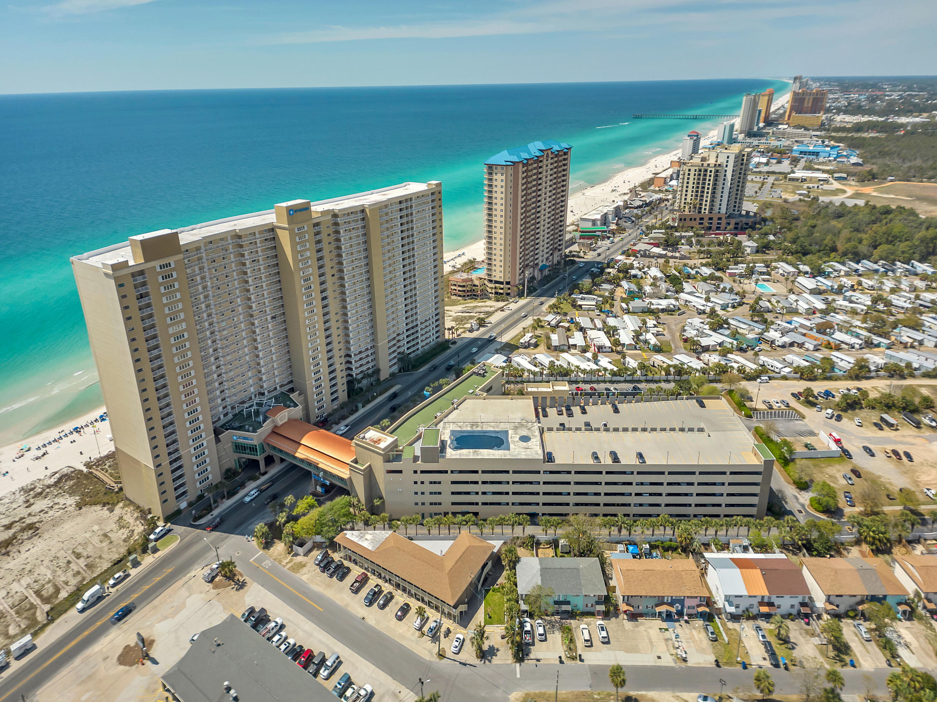 EMERALD BEACH RESORT - Residential