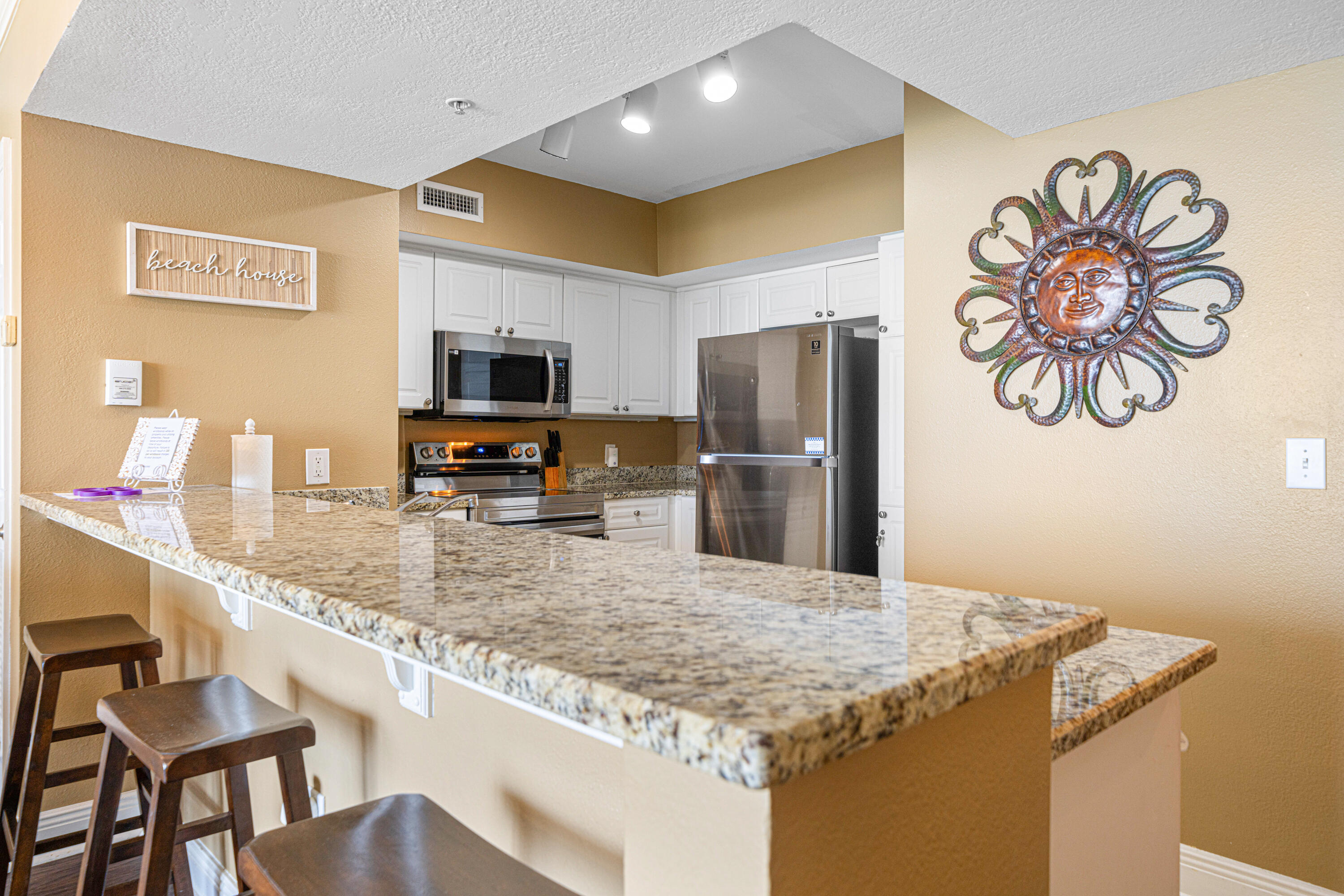 EMERALD BEACH RESORT - Residential