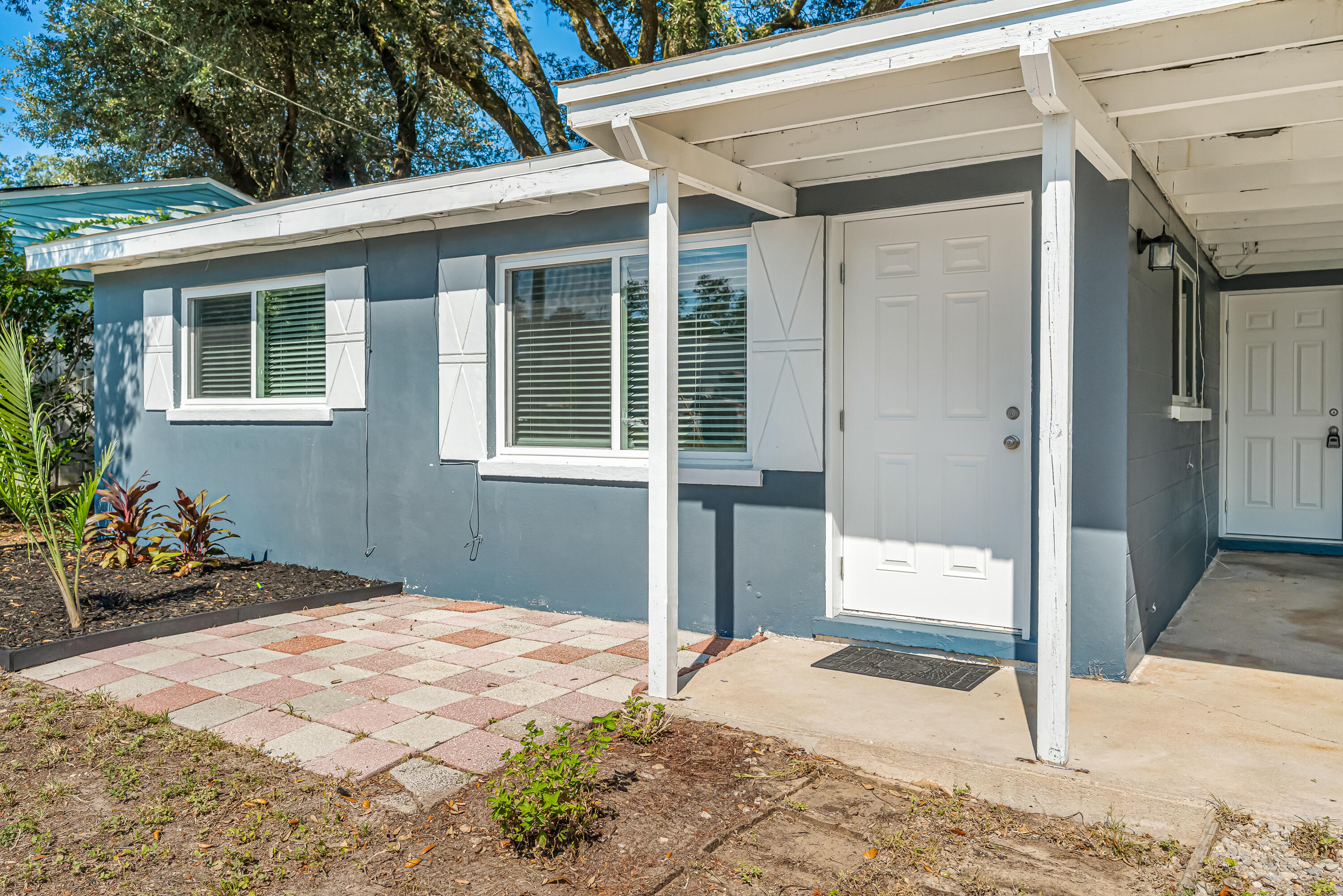 VALPARAISO PINECREST 2 - Residential Lease