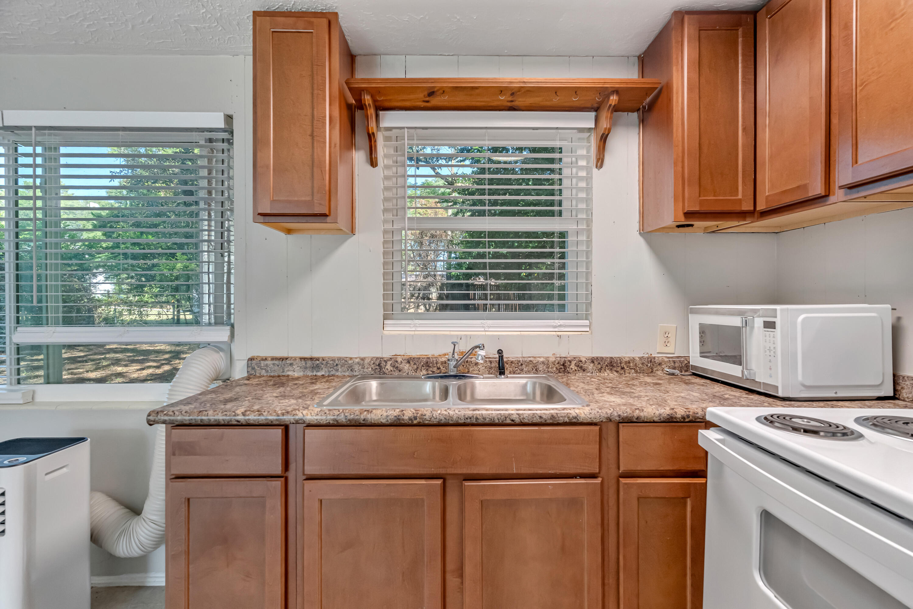 VALPARAISO PINECREST 2 - Residential Lease
