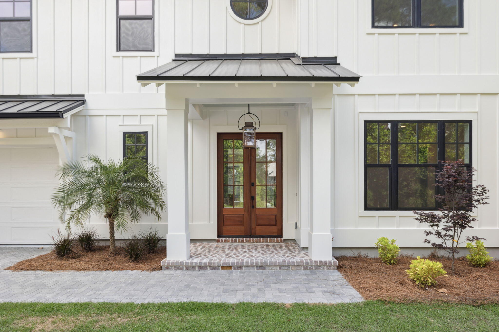 111 Dolphin Drive