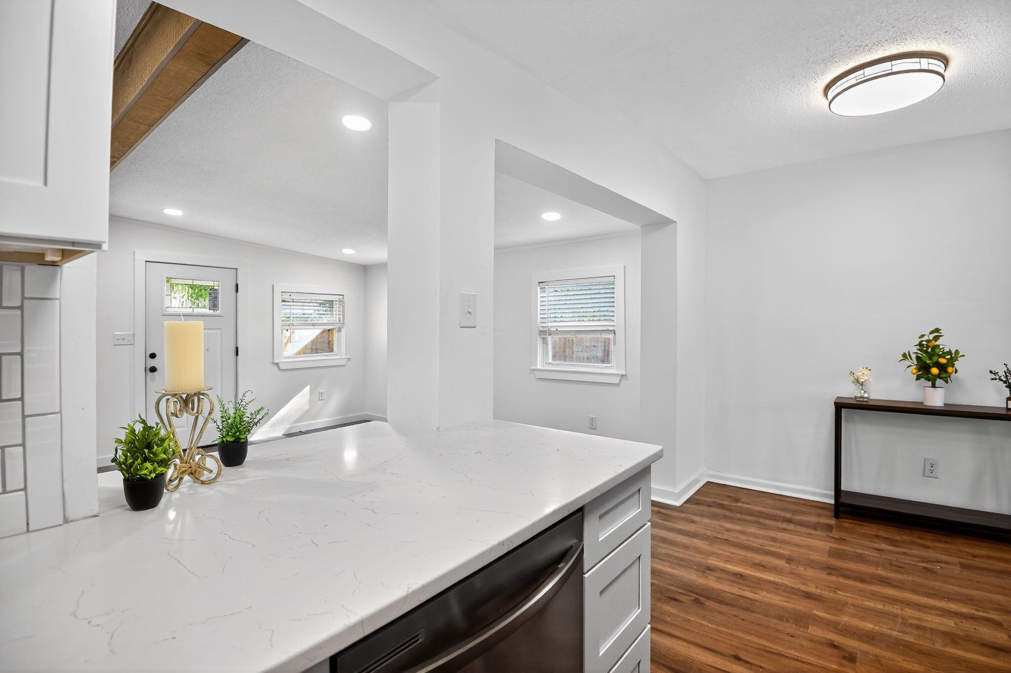 2ND ADD GARNIER BCH LOT 2 BLK 5 - Residential