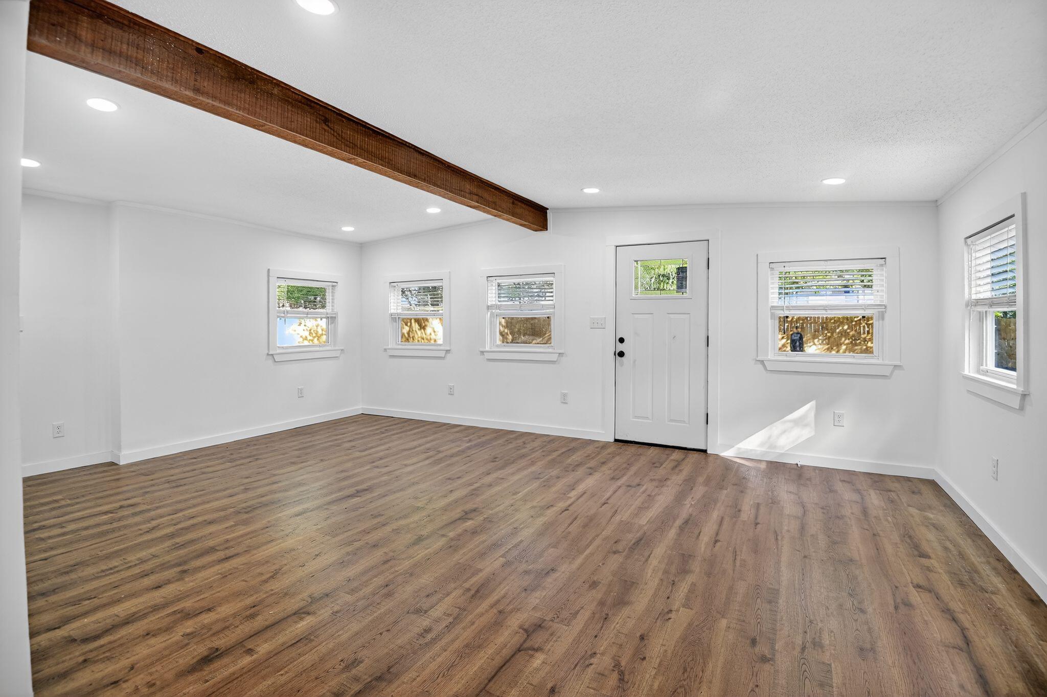 2ND ADD GARNIER BCH LOT 2 BLK 5 - Residential