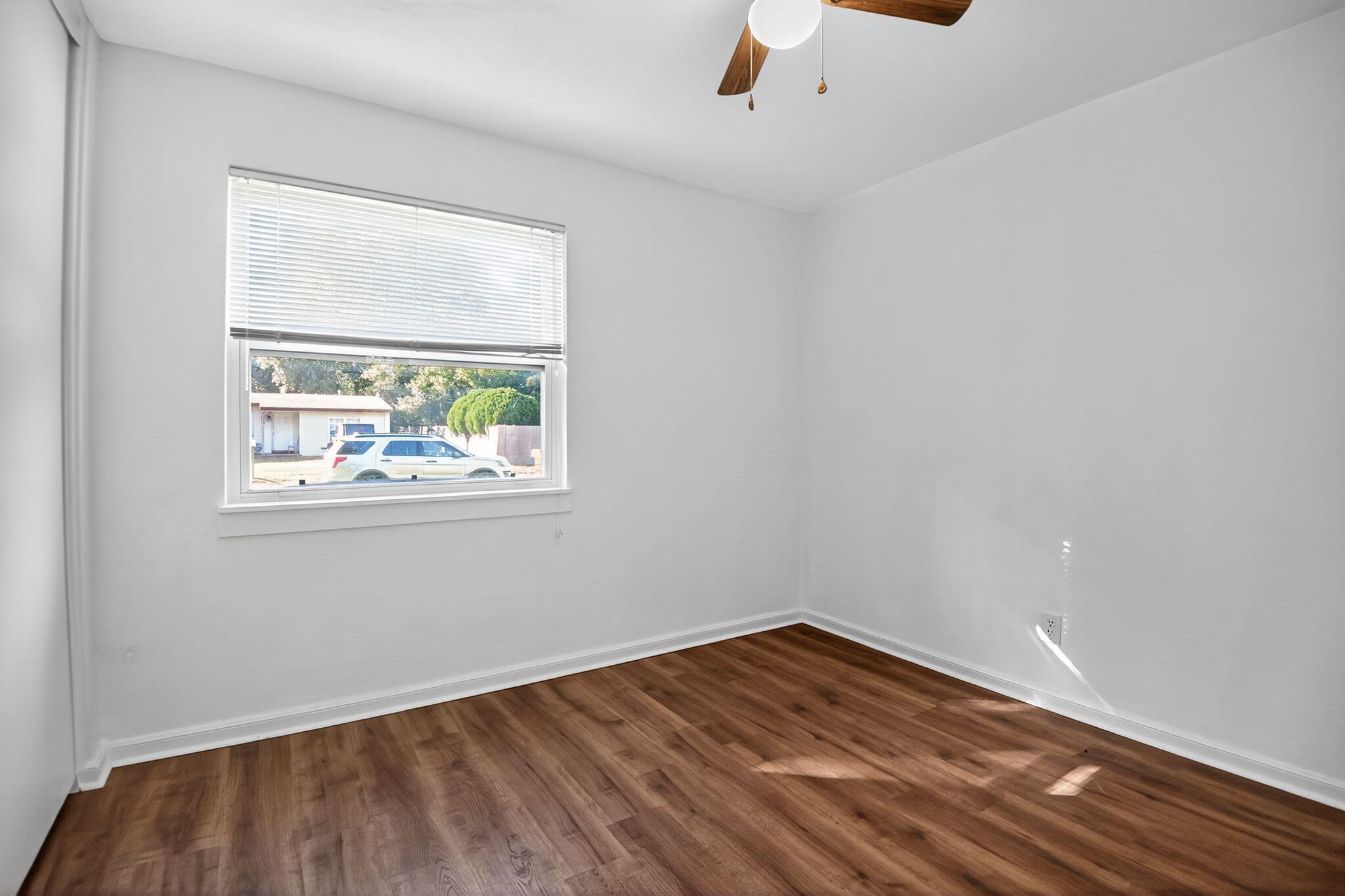 2ND ADD GARNIER BCH LOT 2 BLK 5 - Residential