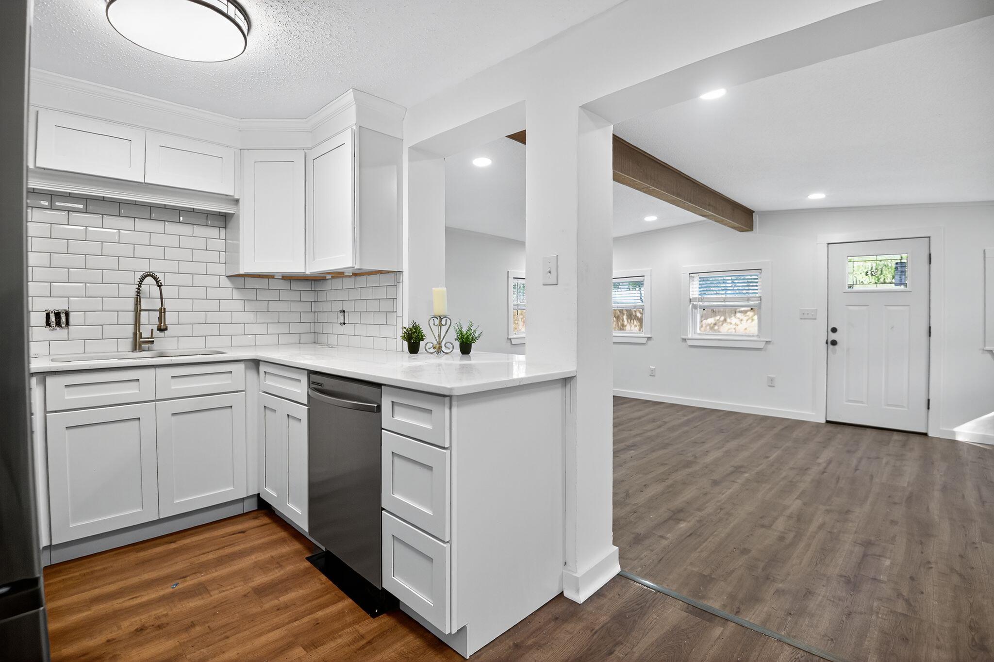 2ND ADD GARNIER BCH LOT 2 BLK 5 - Residential