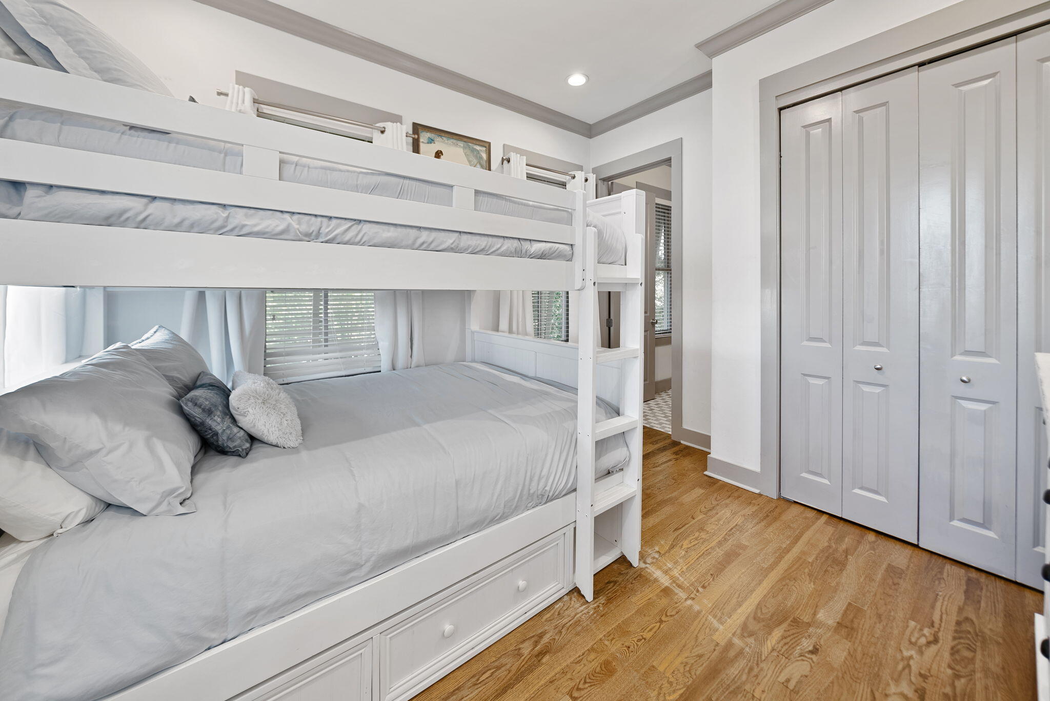 SUNSET BEACH - Residential