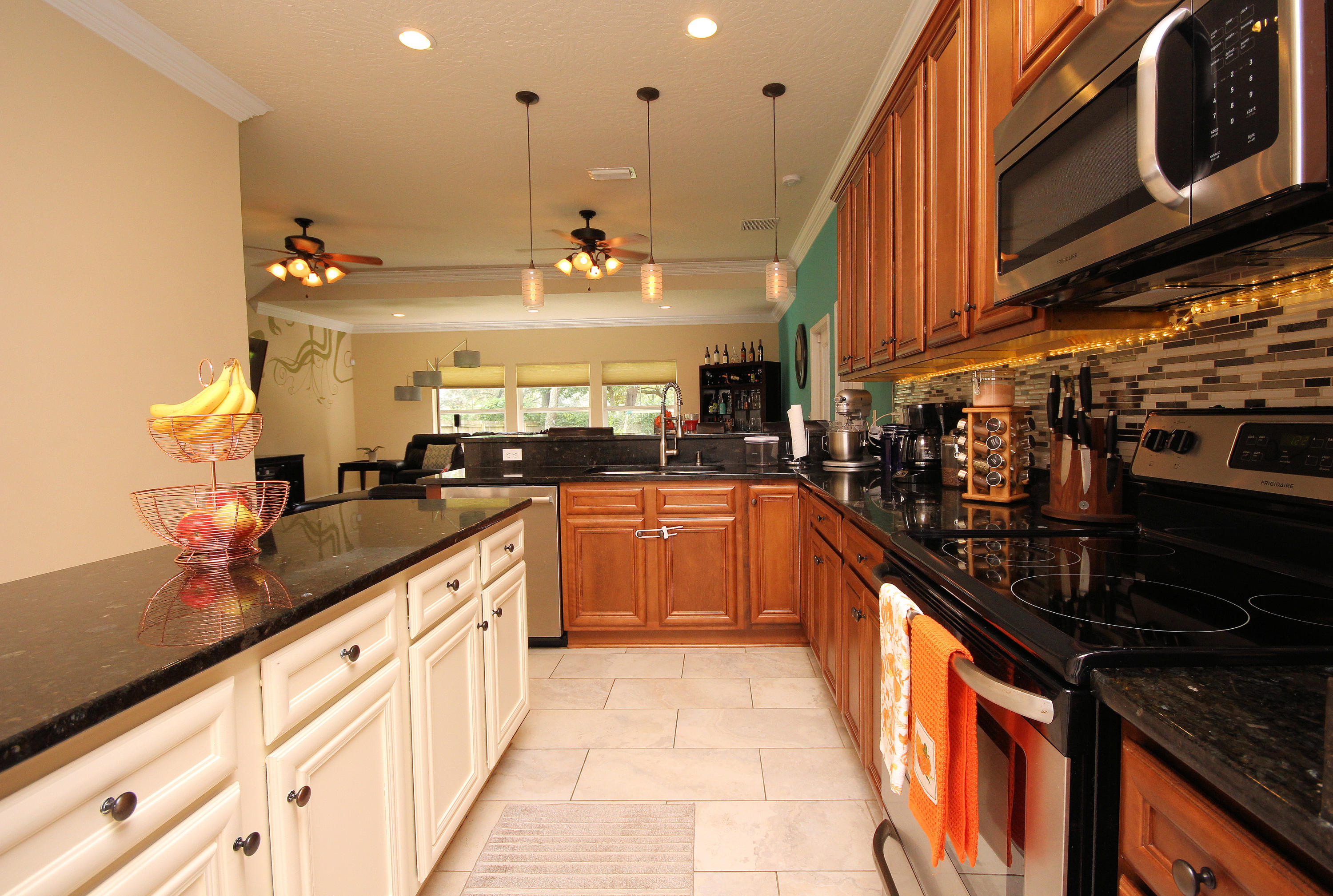 WOODLAND ACRES - Residential