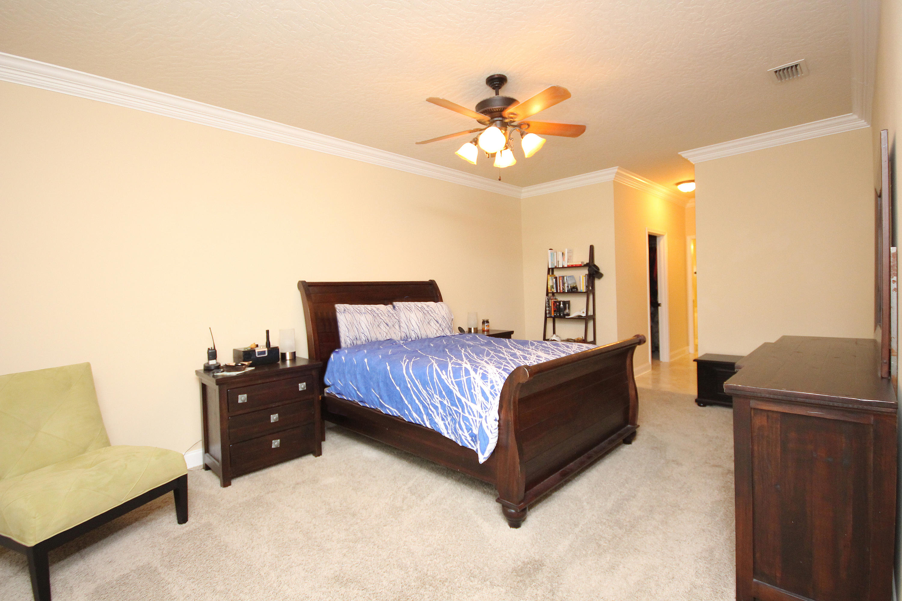 WOODLAND ACRES - Residential