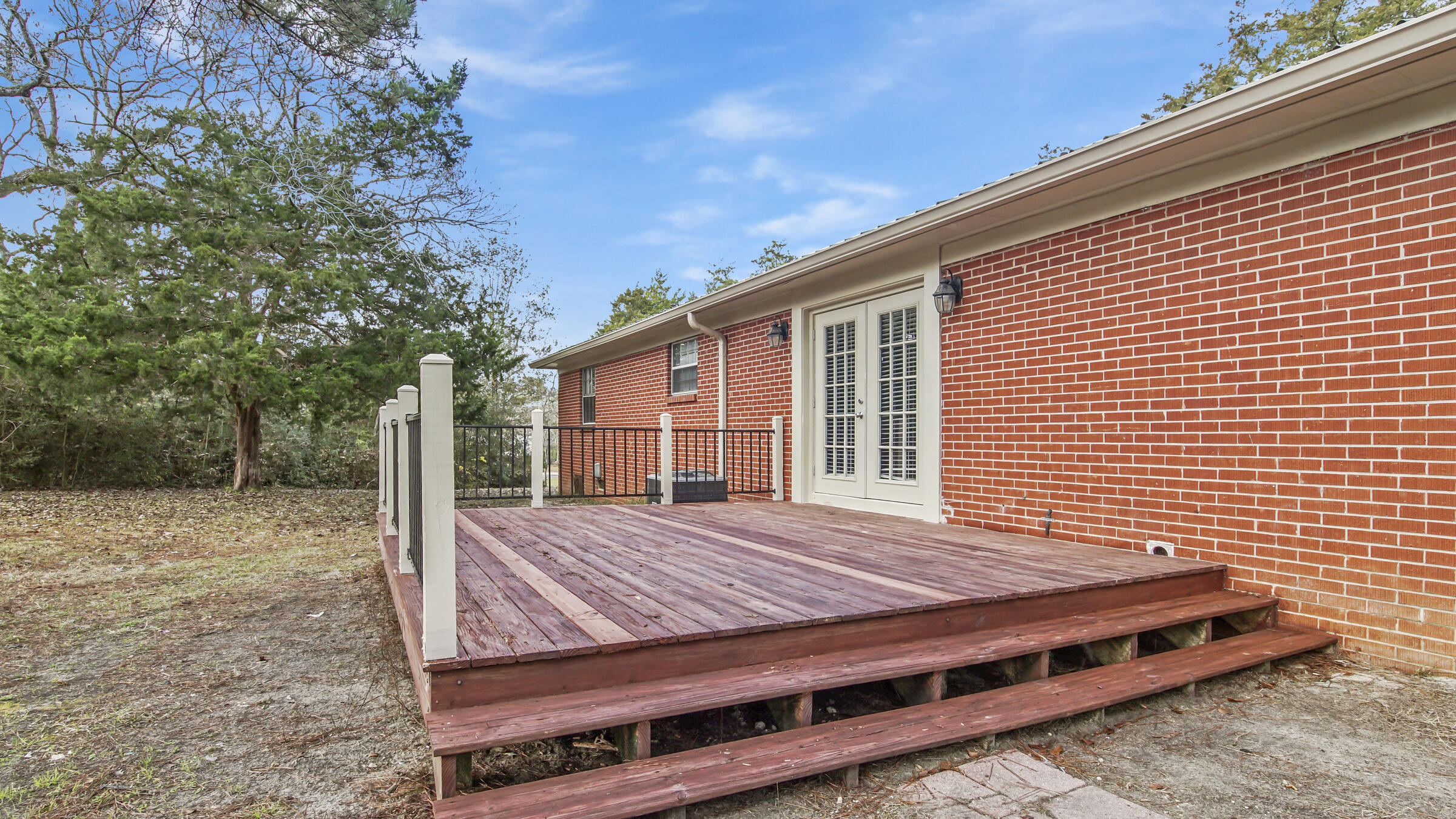 TEN LAKE ESTATES UNIT 1 - Residential