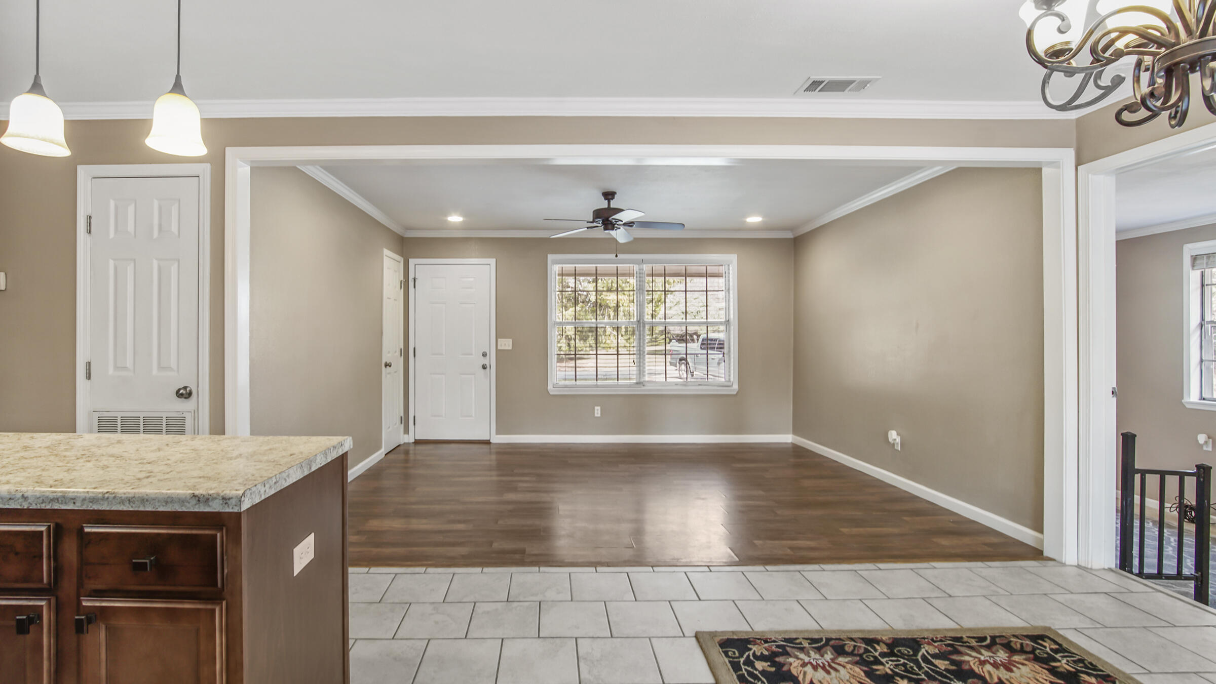 TEN LAKE ESTATES UNIT 1 - Residential