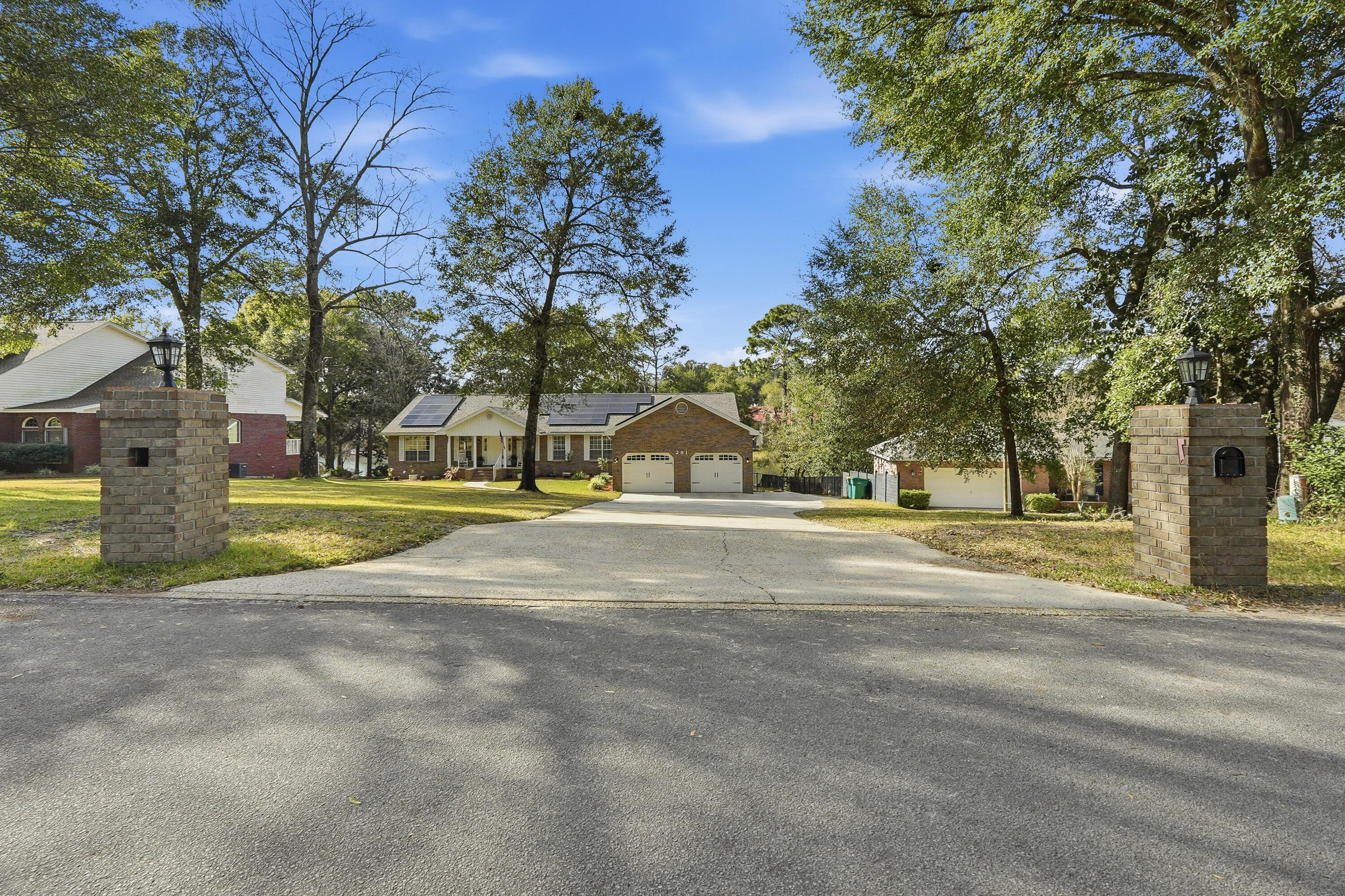 ROCKY BAYOU COUNTRY CLUB ESTATES 3 - Residential