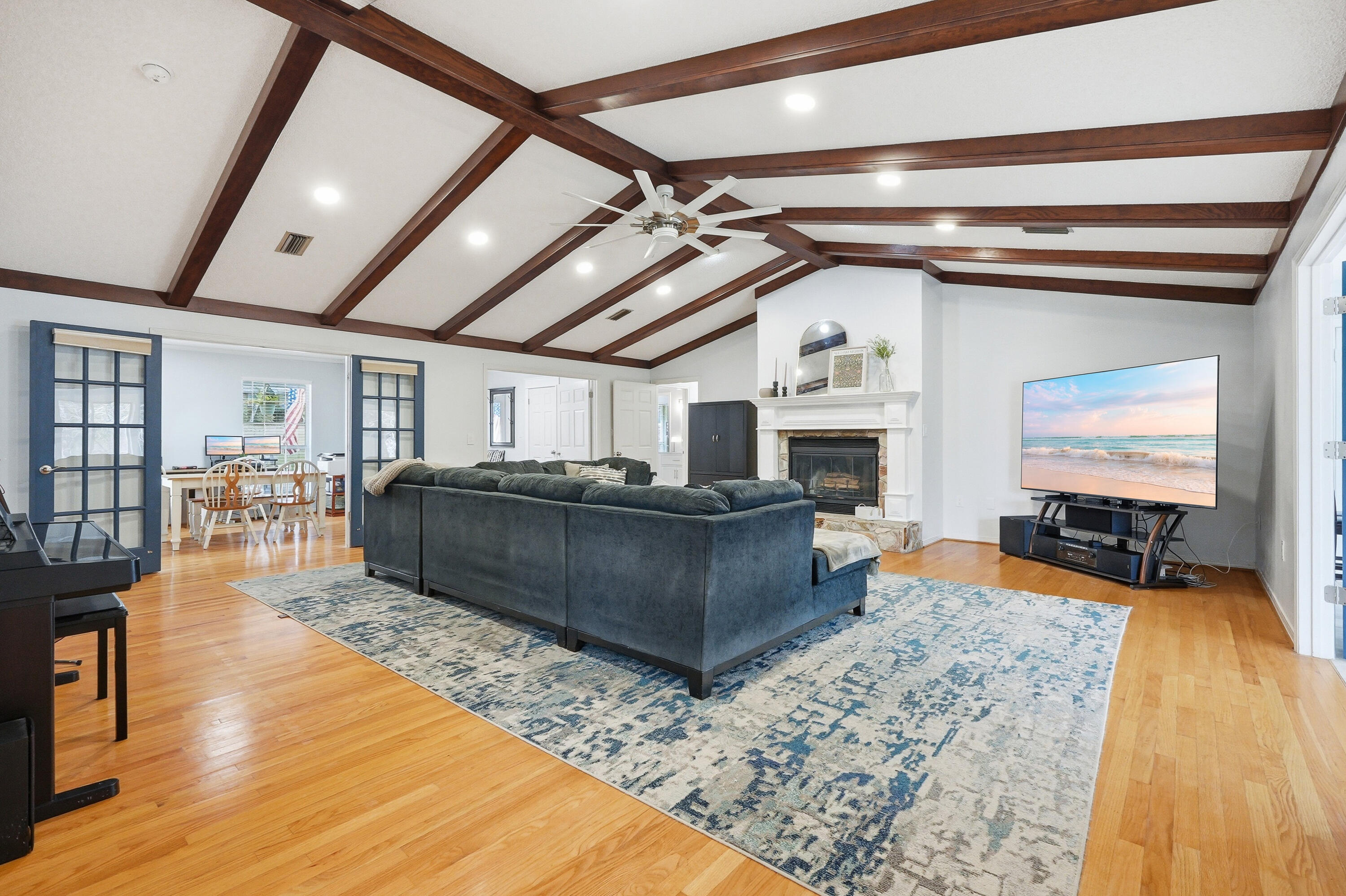 ROCKY BAYOU COUNTRY CLUB ESTATES 3 - Residential