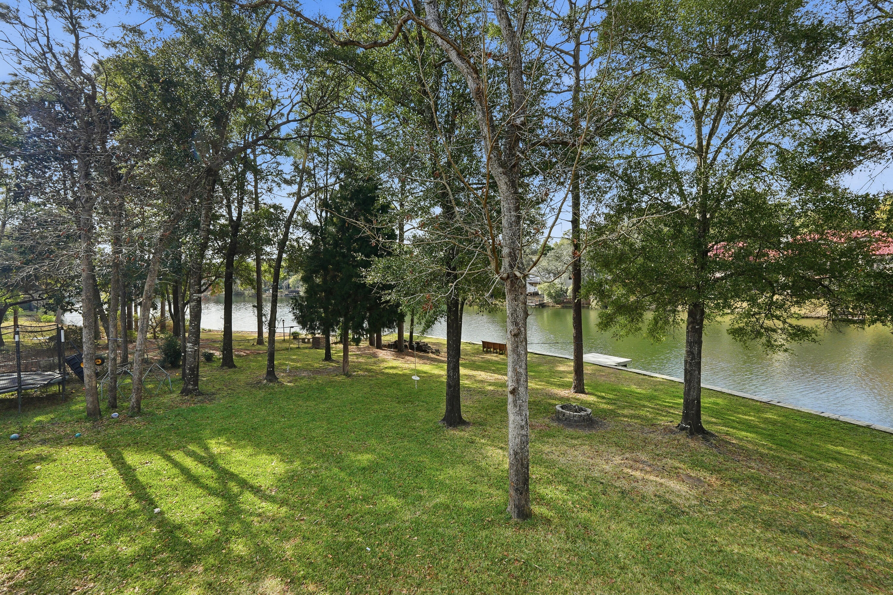 ROCKY BAYOU COUNTRY CLUB ESTATES 3 - Residential