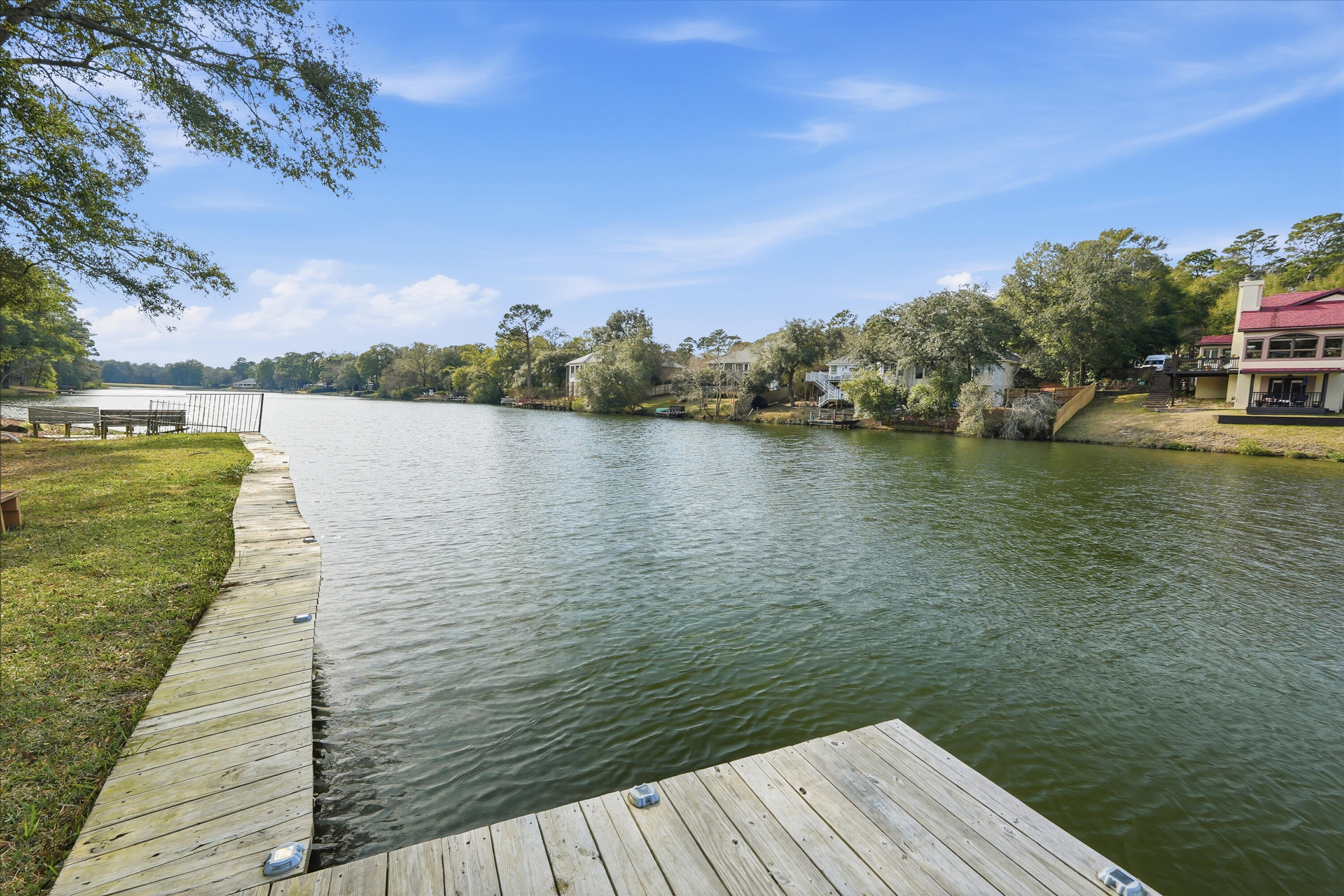 ROCKY BAYOU COUNTRY CLUB ESTATES 3 - Residential