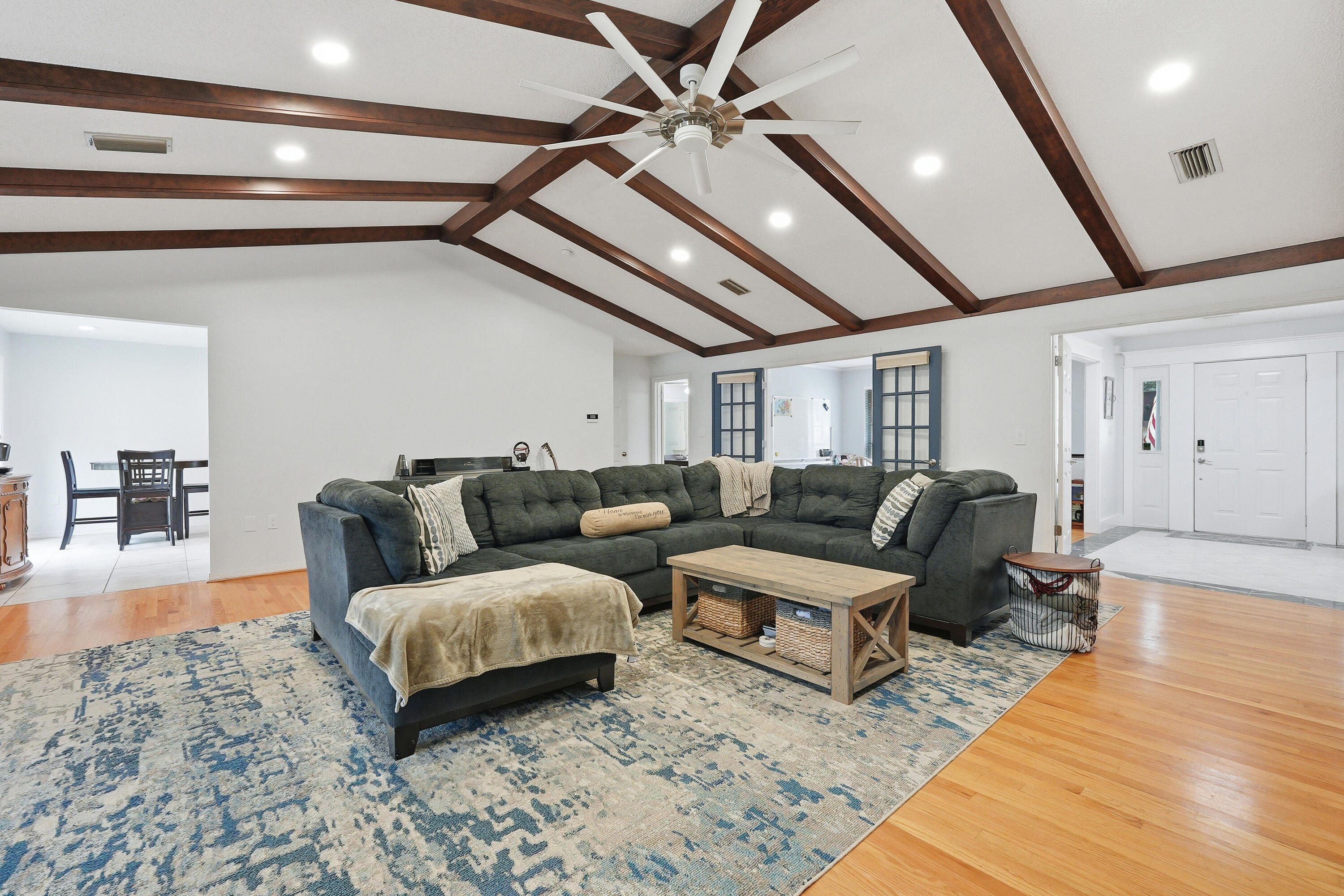 ROCKY BAYOU COUNTRY CLUB ESTATES 3 - Residential