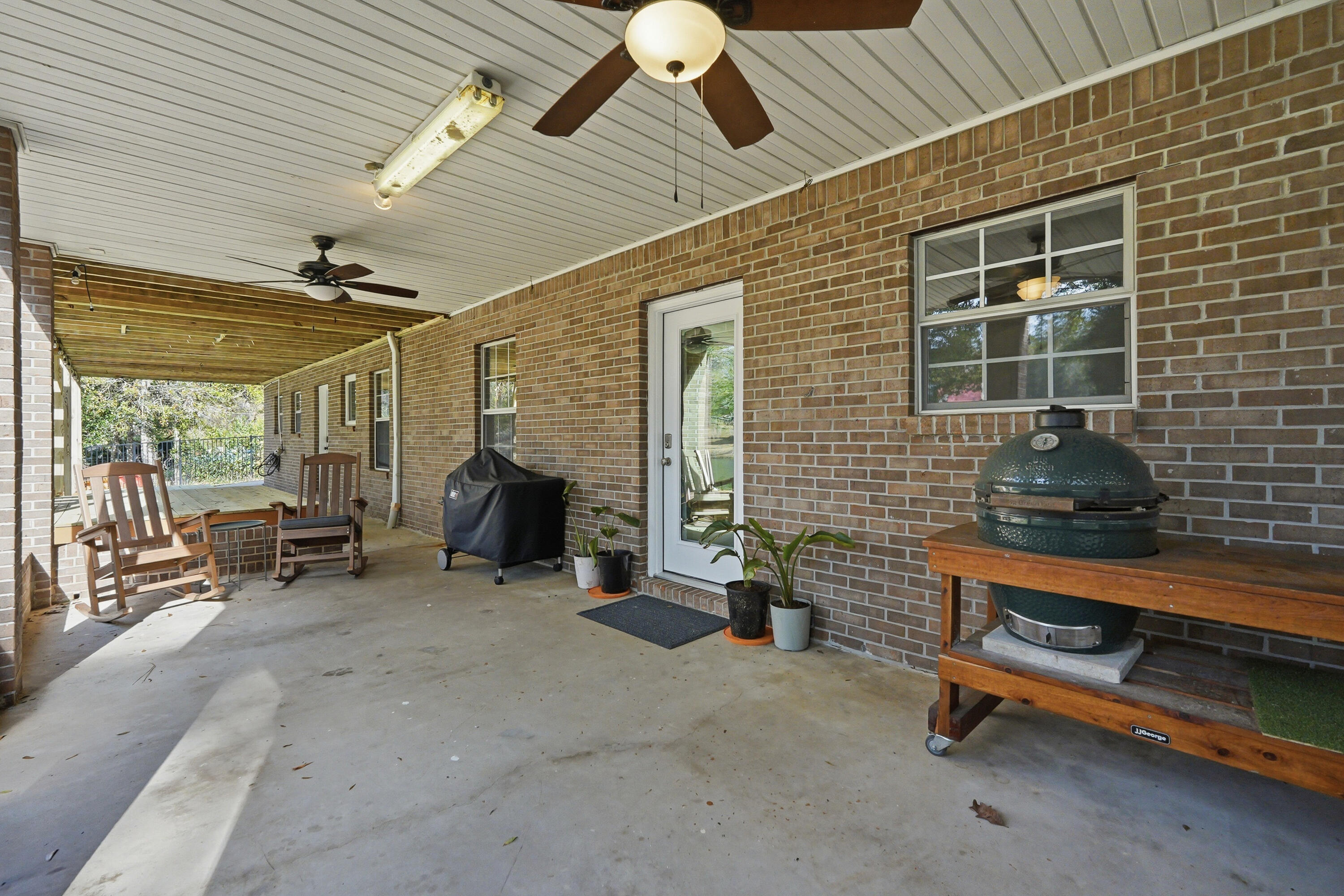 ROCKY BAYOU COUNTRY CLUB ESTATES 3 - Residential