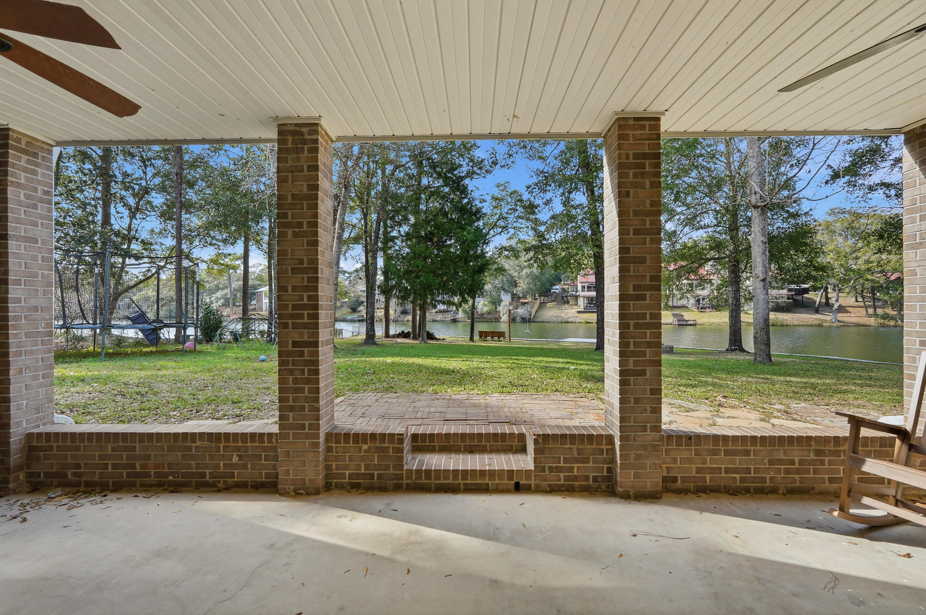 ROCKY BAYOU COUNTRY CLUB ESTATES 3 - Residential