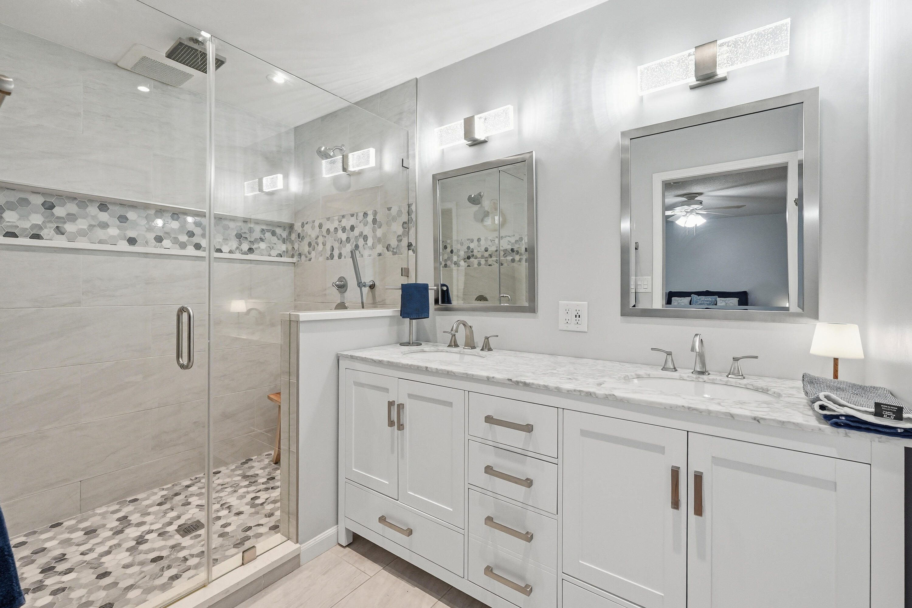 ROCKY BAYOU COUNTRY CLUB ESTATES 3 - Residential