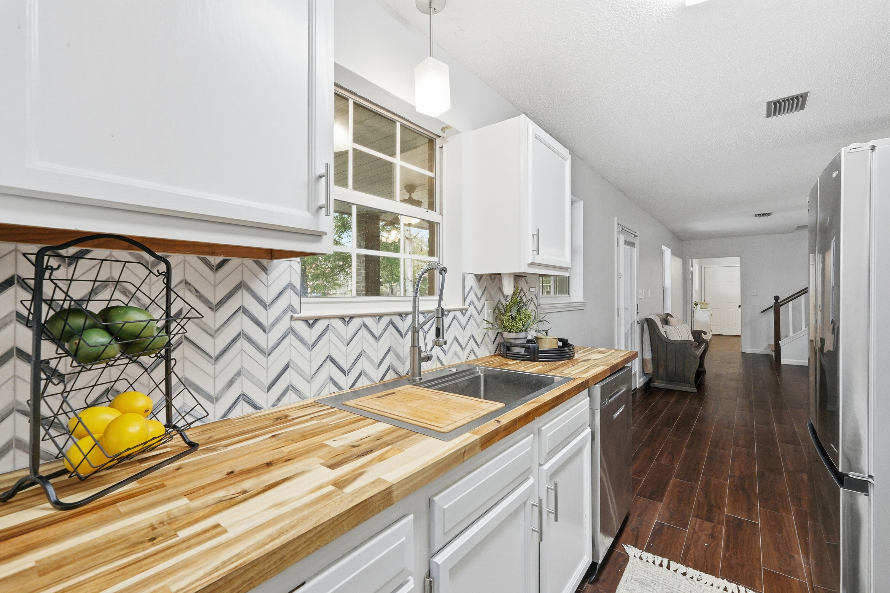 ROCKY BAYOU COUNTRY CLUB ESTATES 3 - Residential