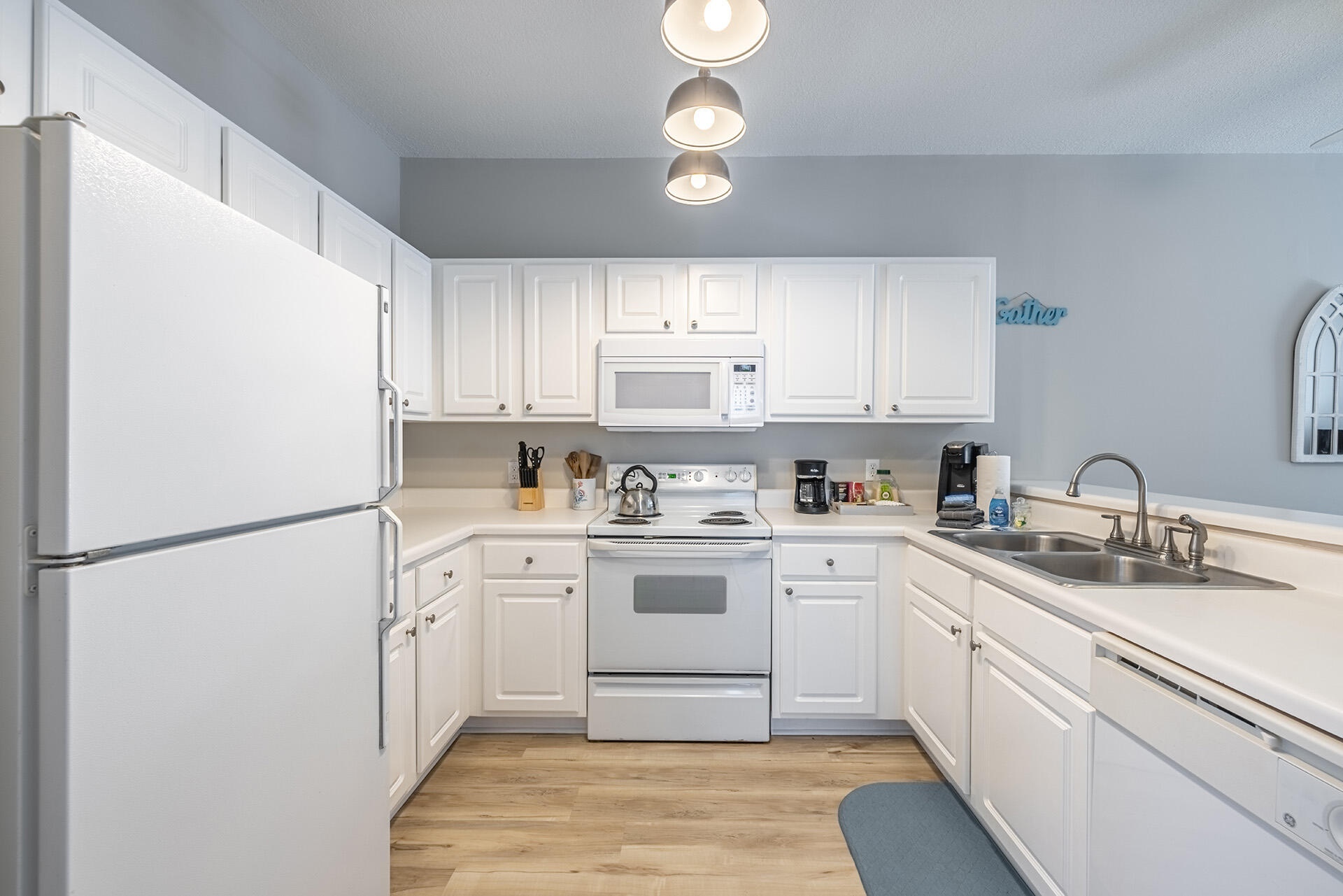 HERONS WATCH CONDO PH 2 - Residential