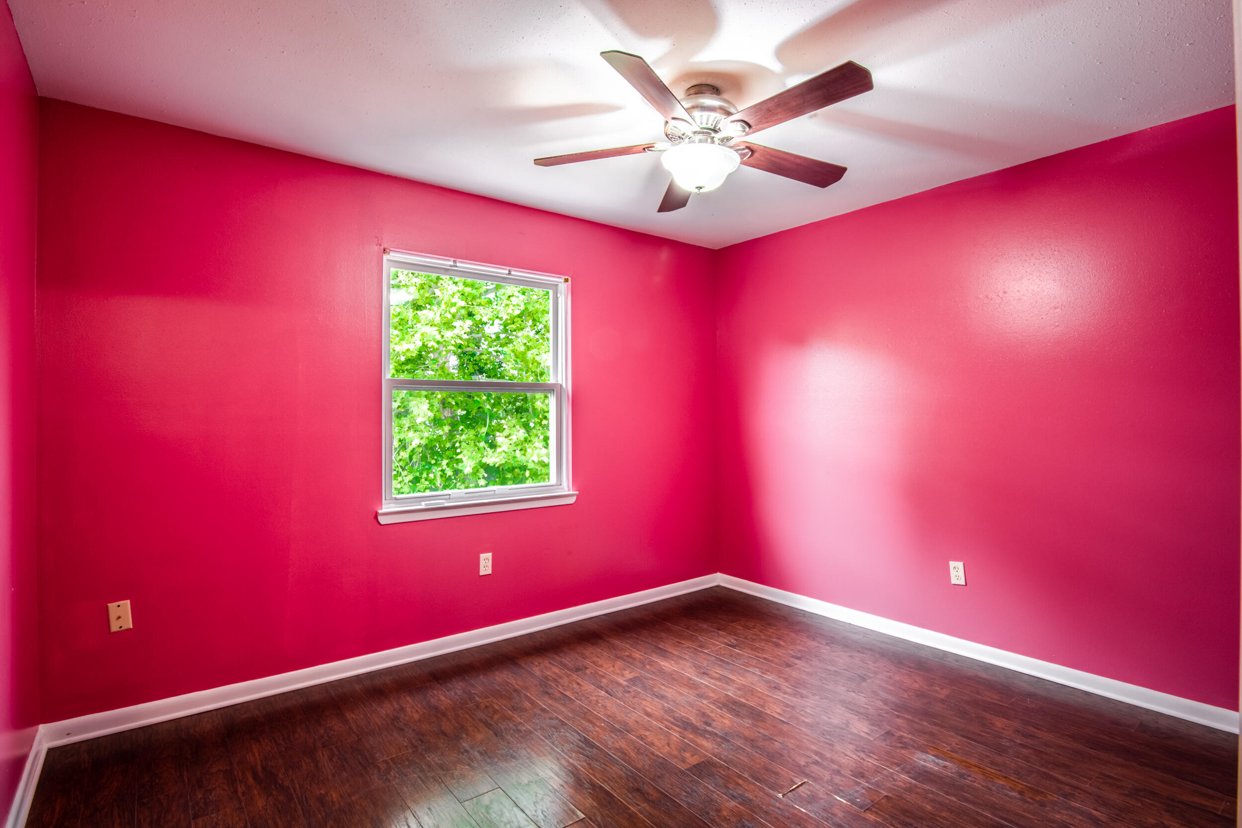 SANDALWOOD MANOR 1ST ADDN - Residential