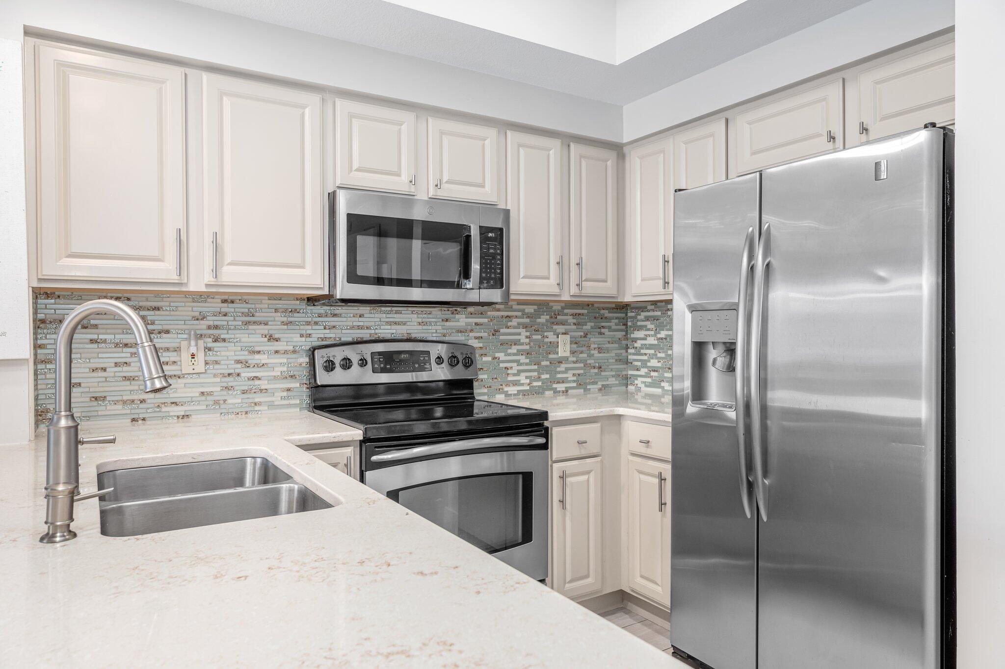 ARIEL DUNES II - Residential