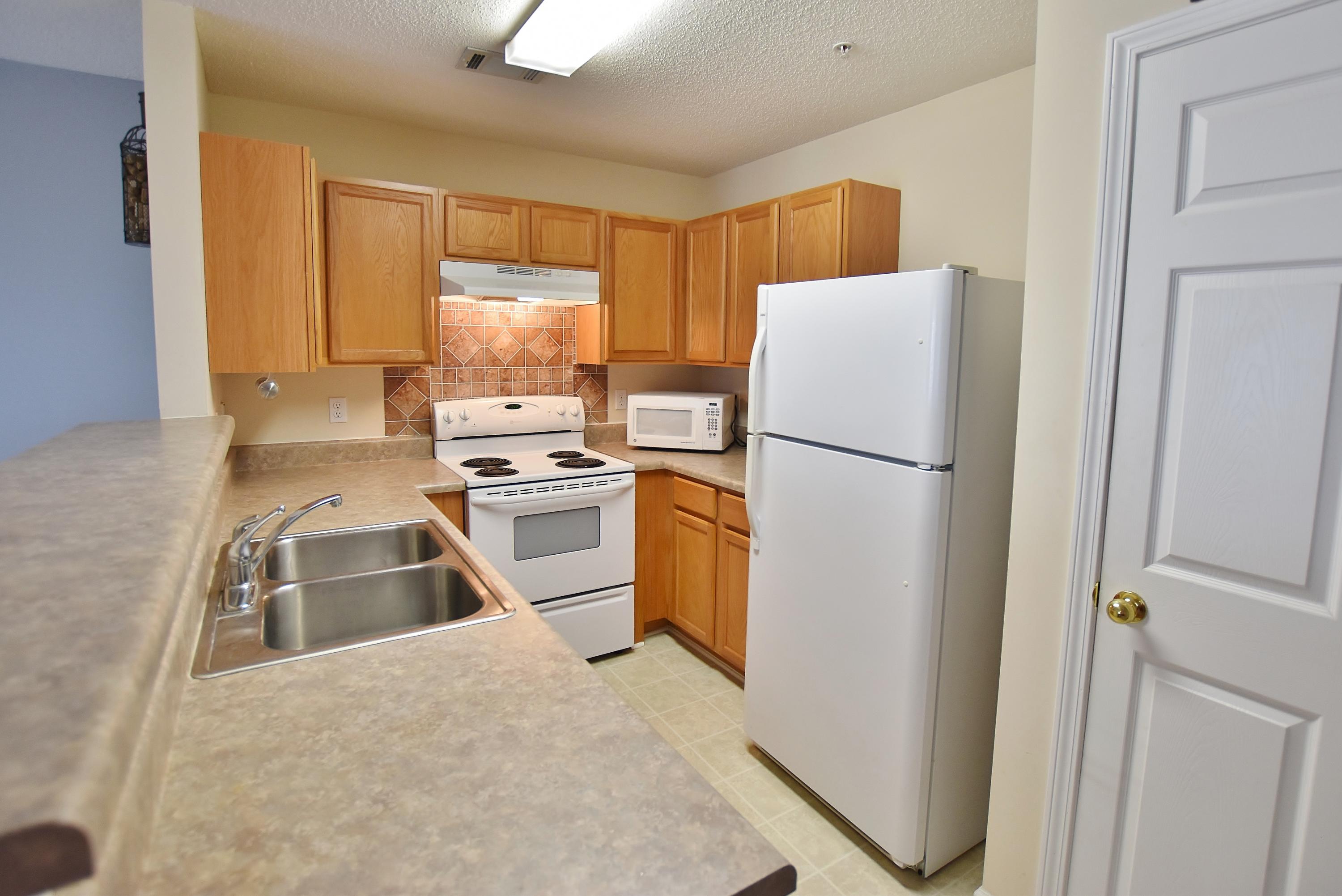 ROLLING PINES - Residential