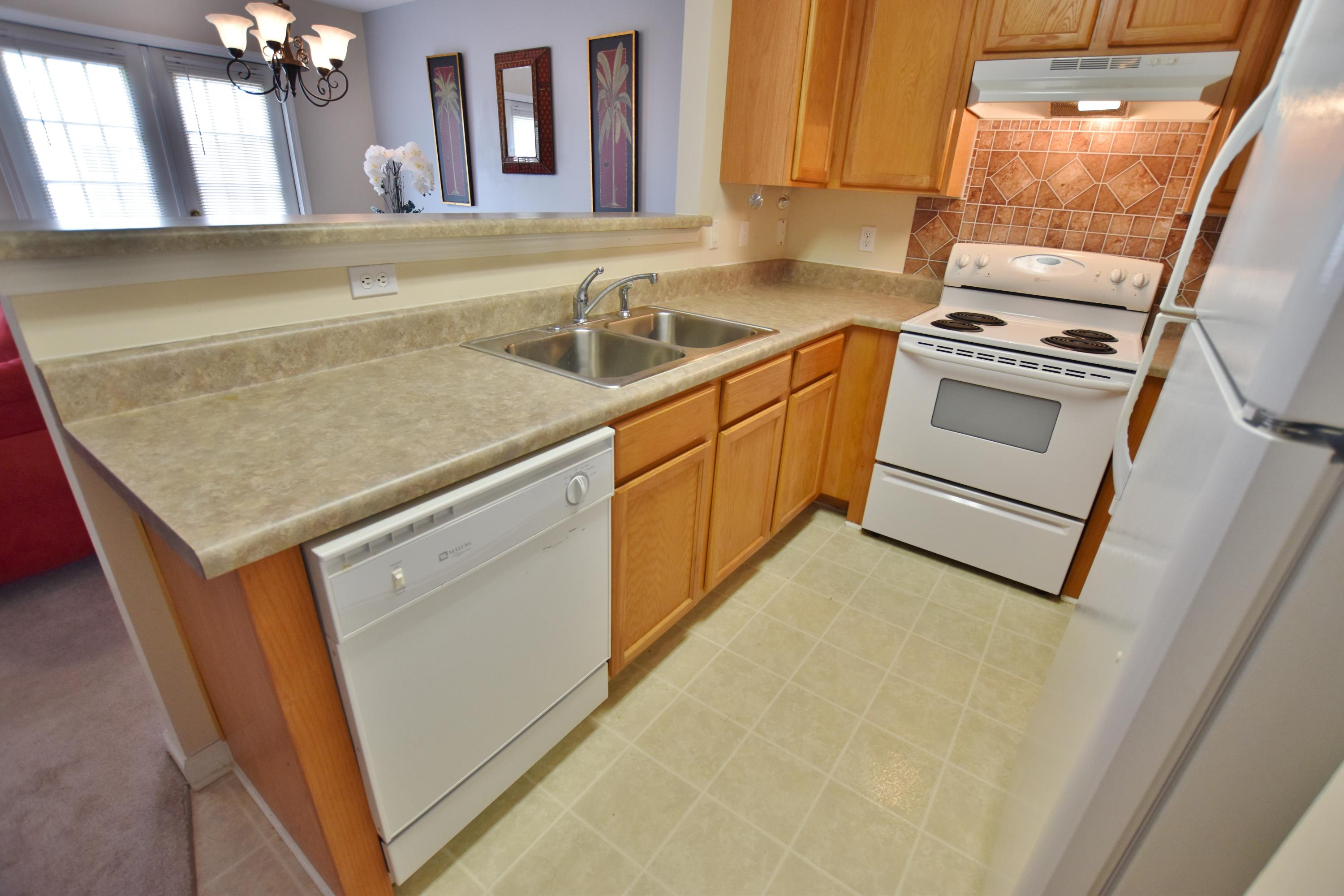 ROLLING PINES - Residential