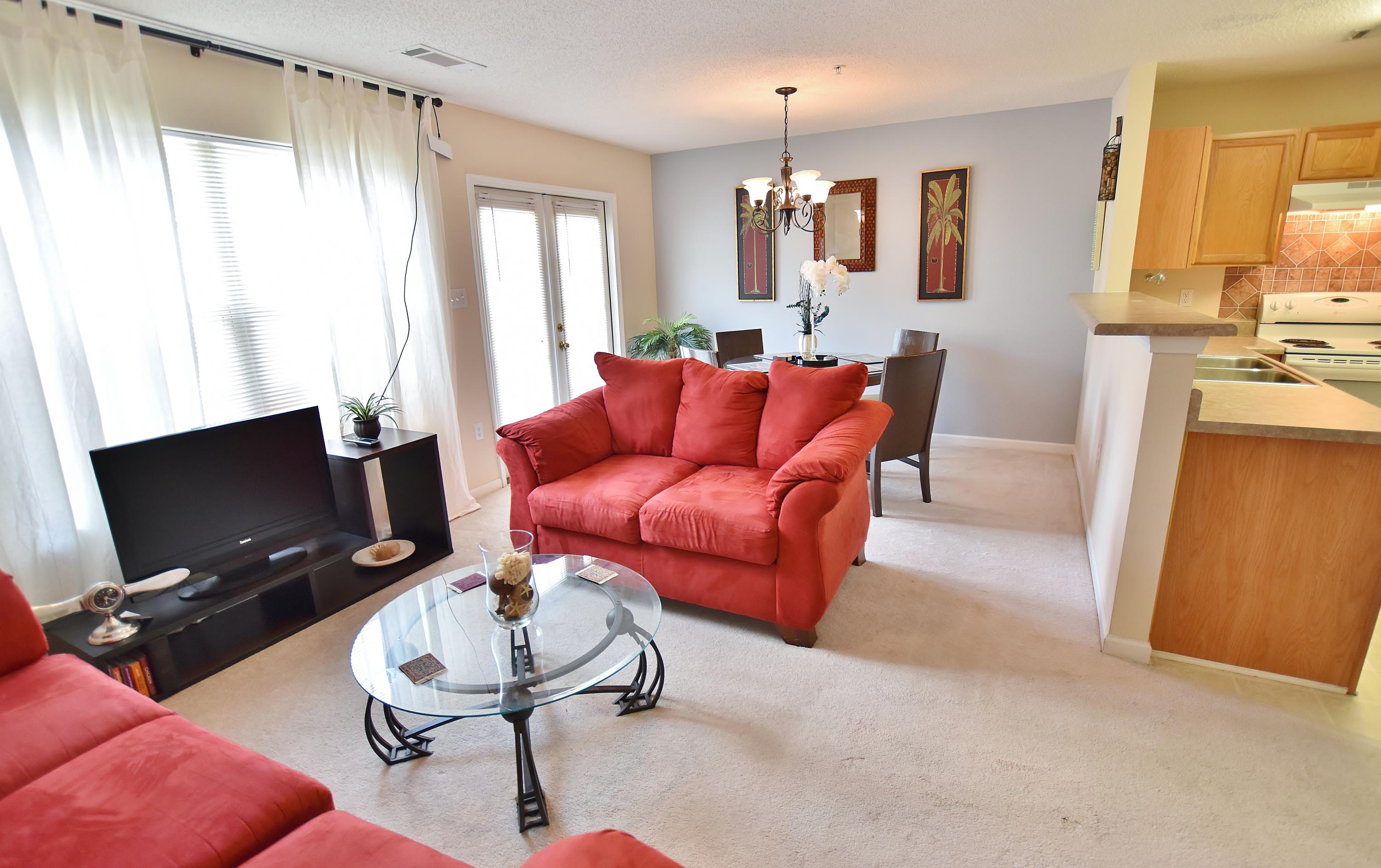 ROLLING PINES - Residential