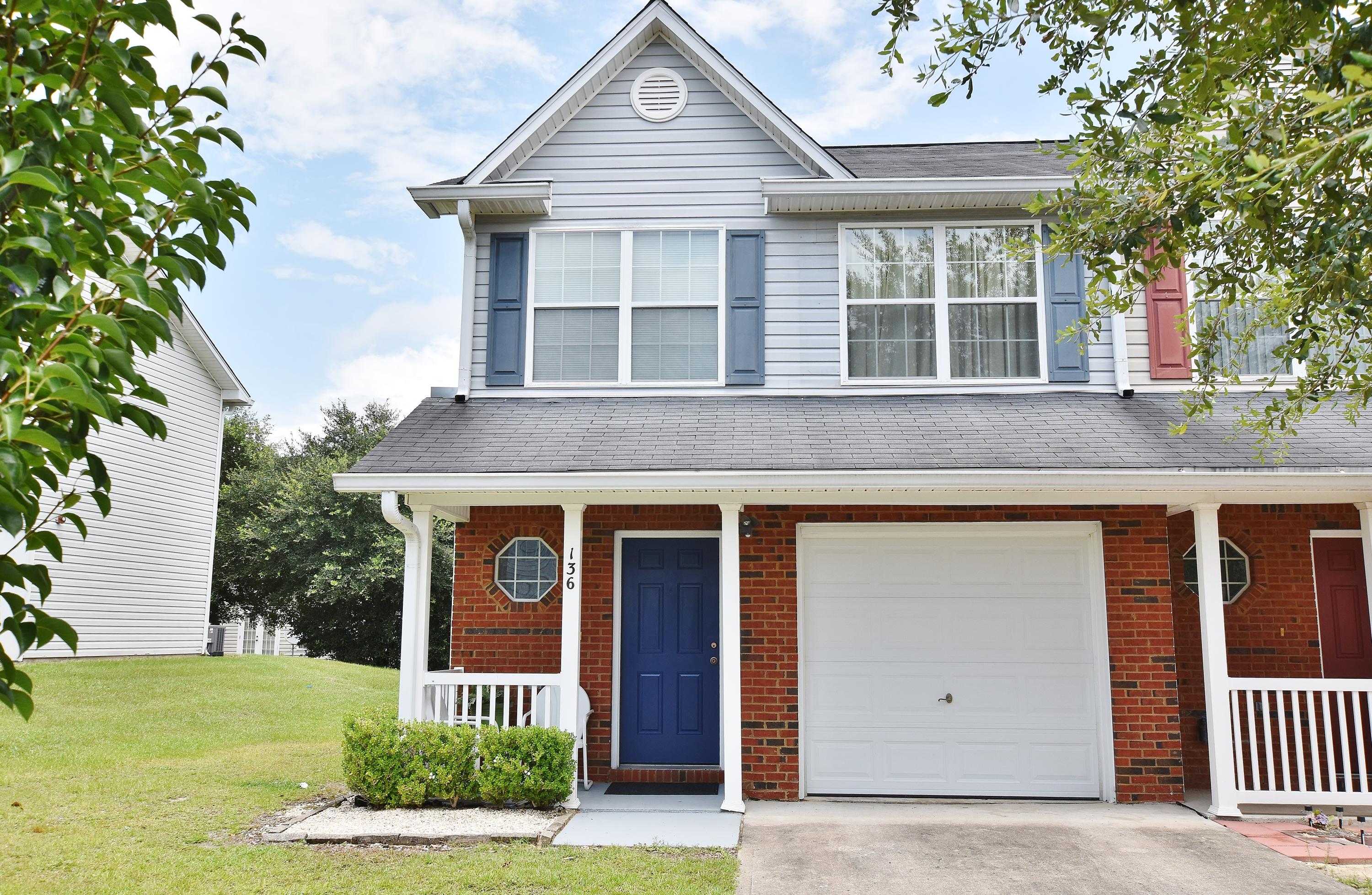 ROLLING PINES - Residential