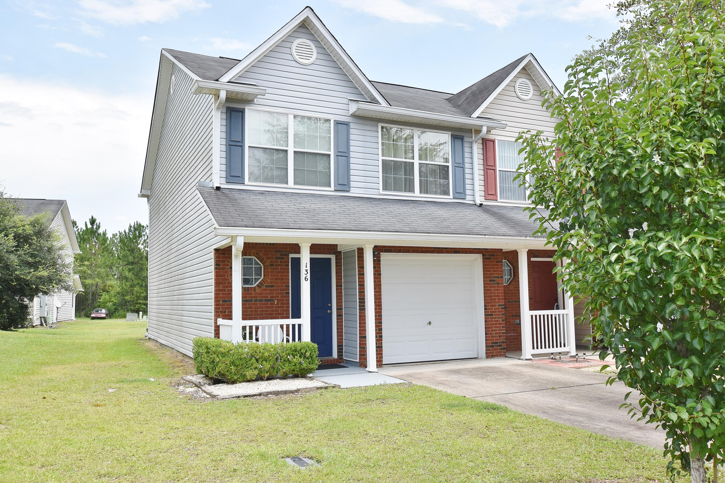 ROLLING PINES - Residential