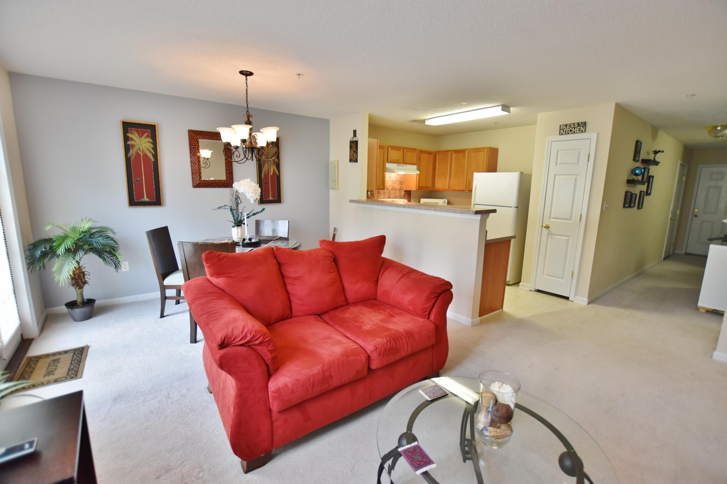 ROLLING PINES - Residential