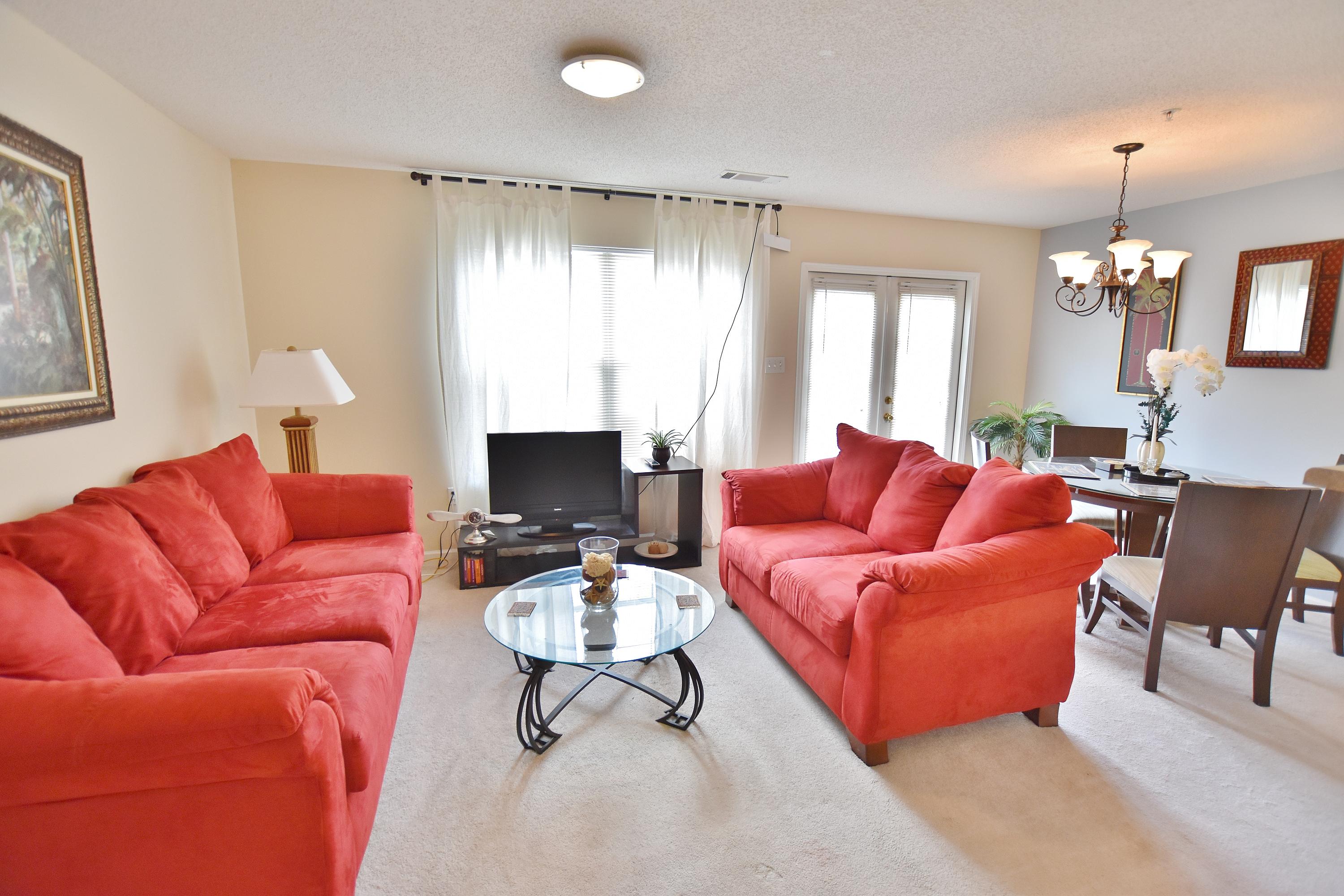 ROLLING PINES - Residential