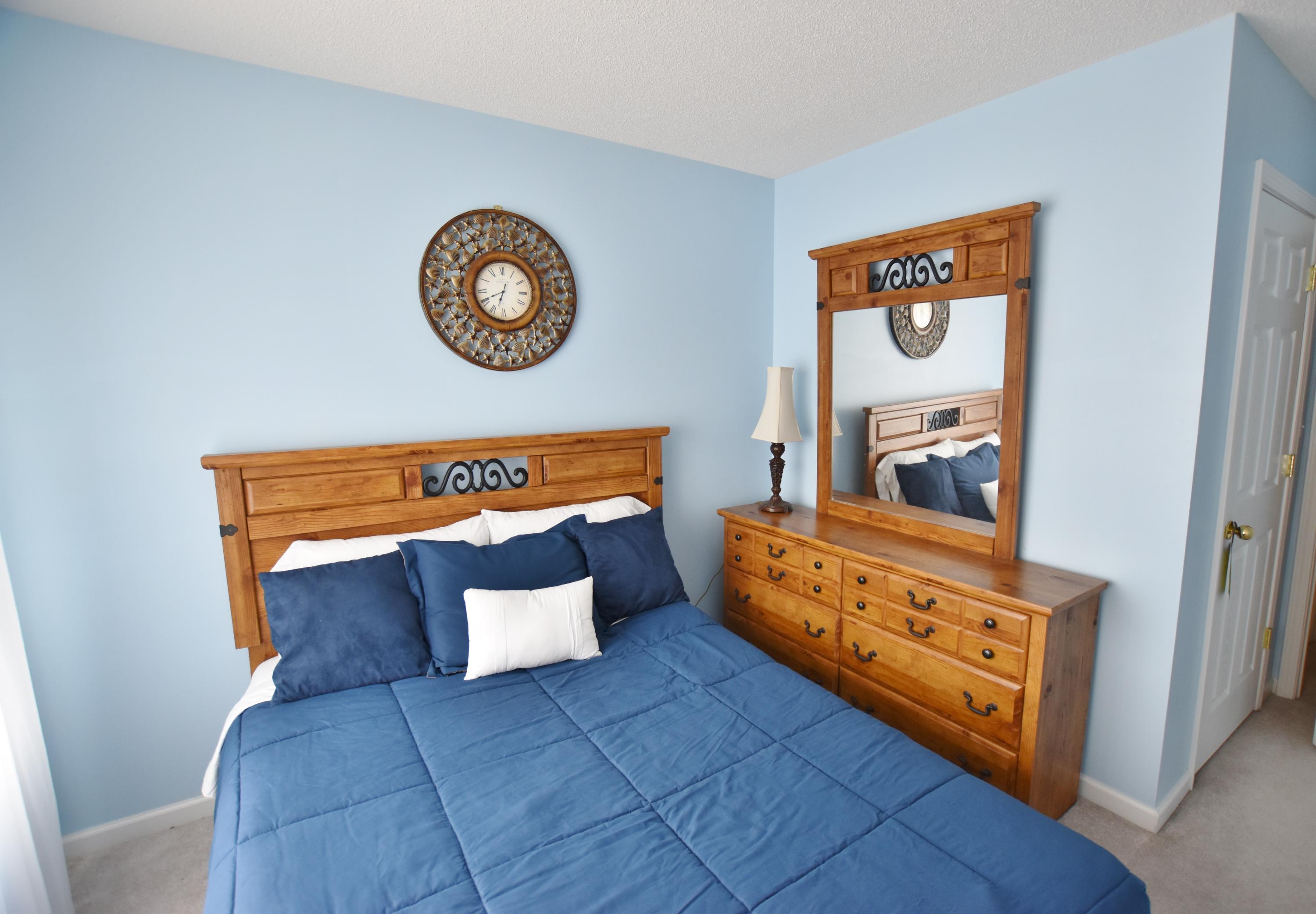 ROLLING PINES - Residential